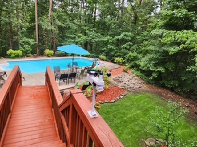 RIVER OAKS - Residential