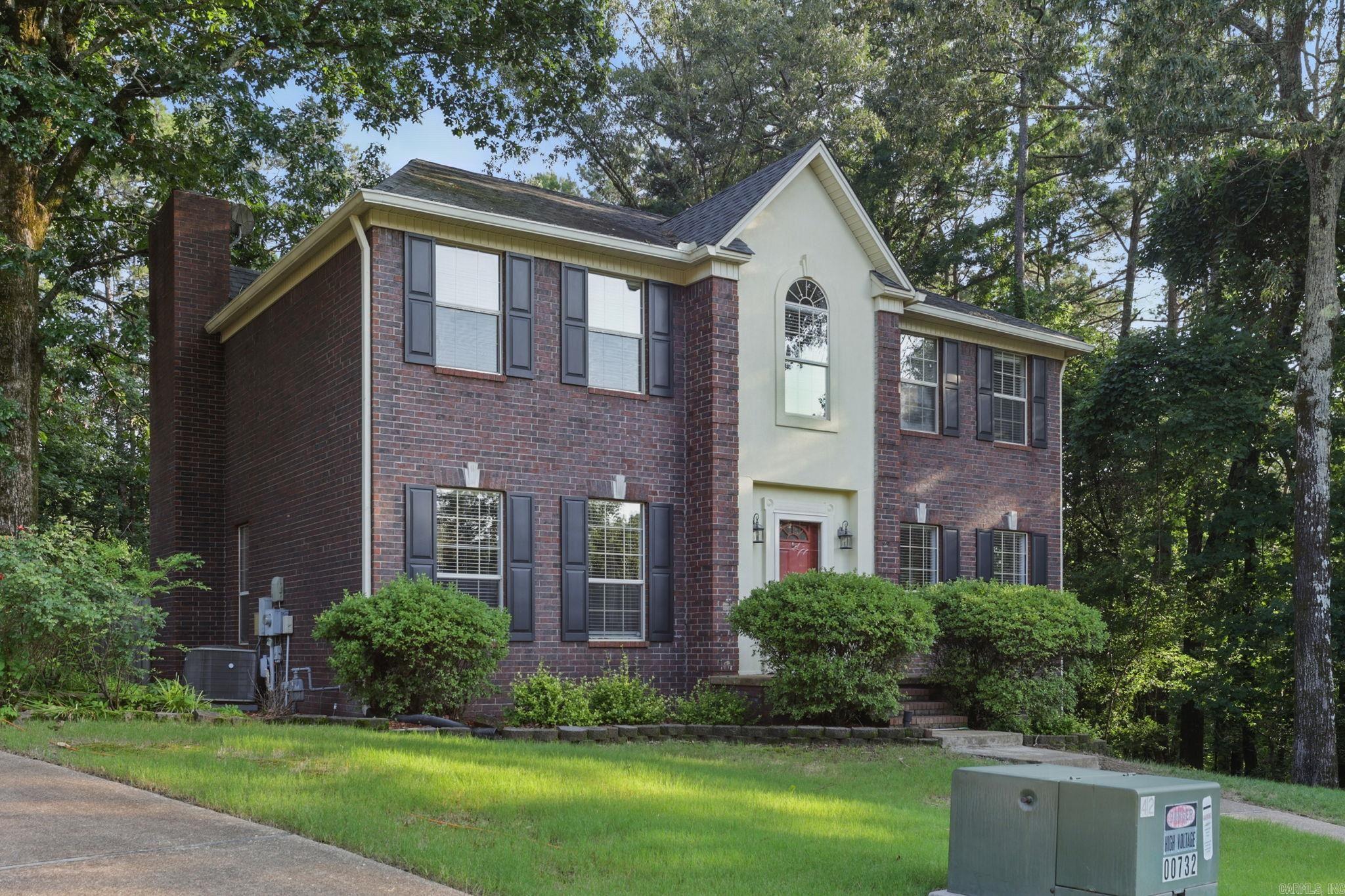 RIVER OAKS - Residential