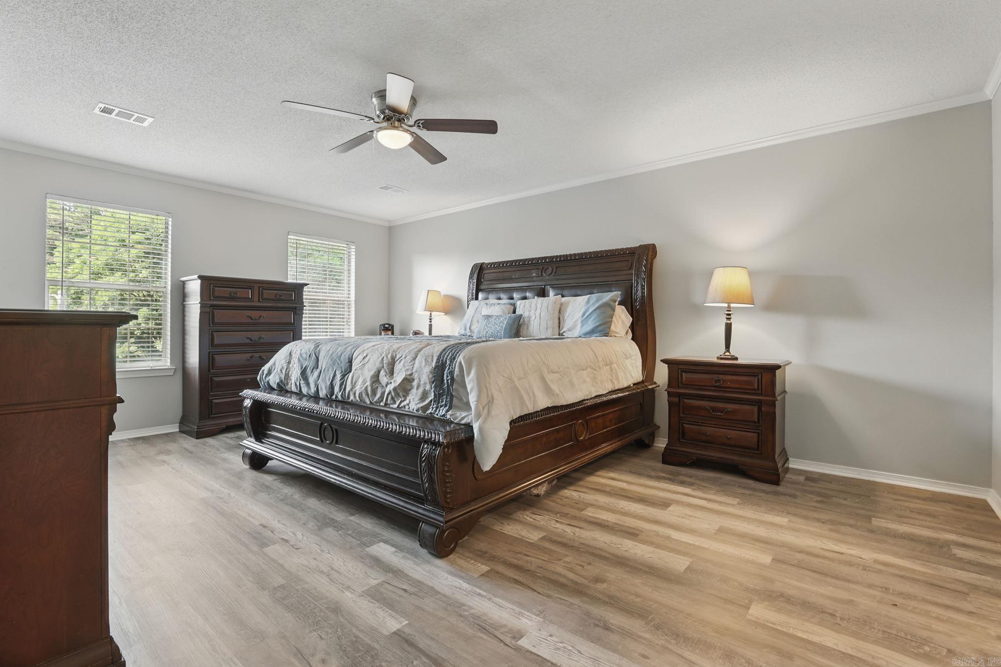 RIVER OAKS - Residential