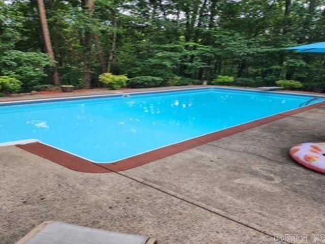 RIVER OAKS - Residential