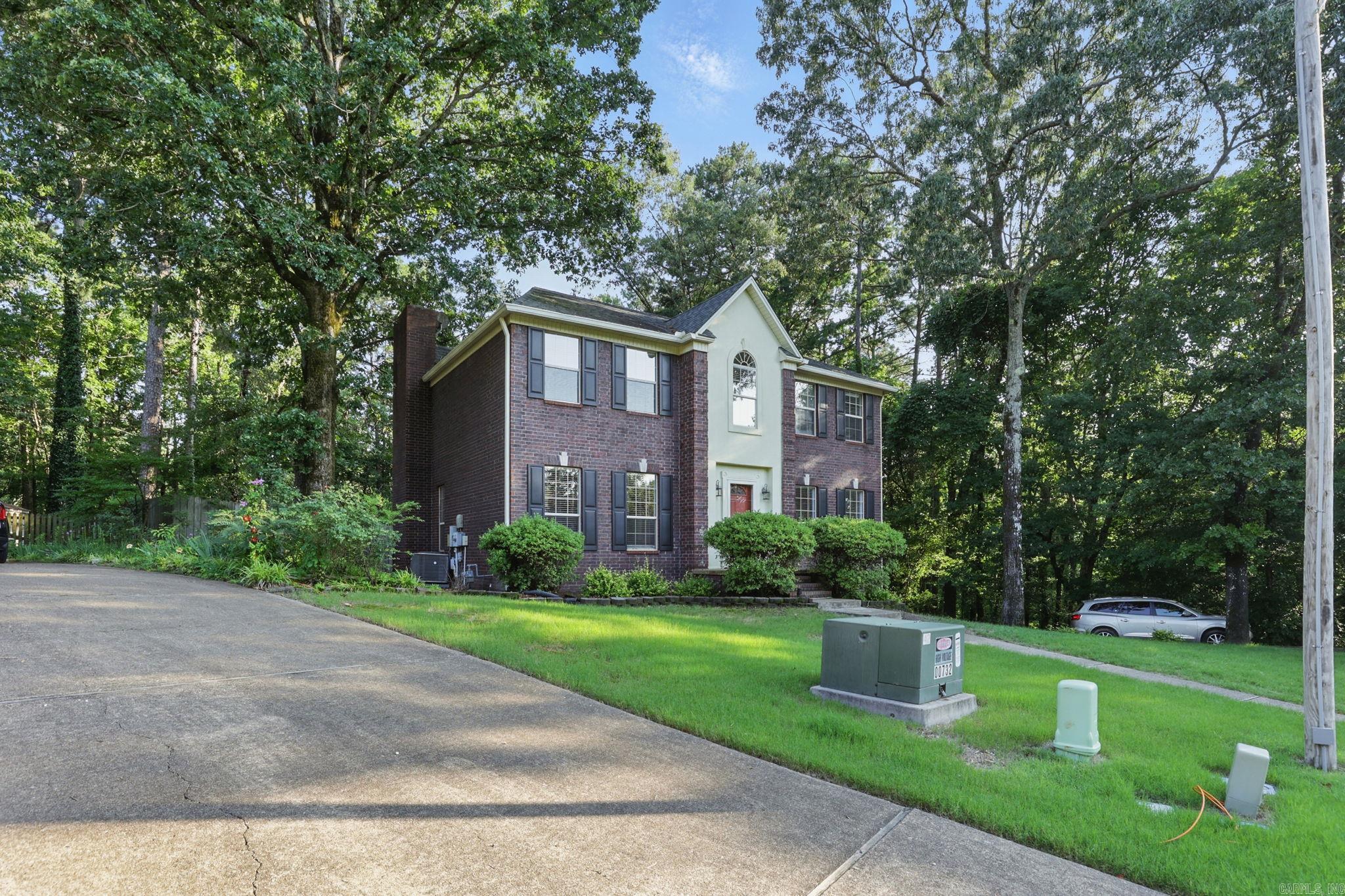 RIVER OAKS - Residential