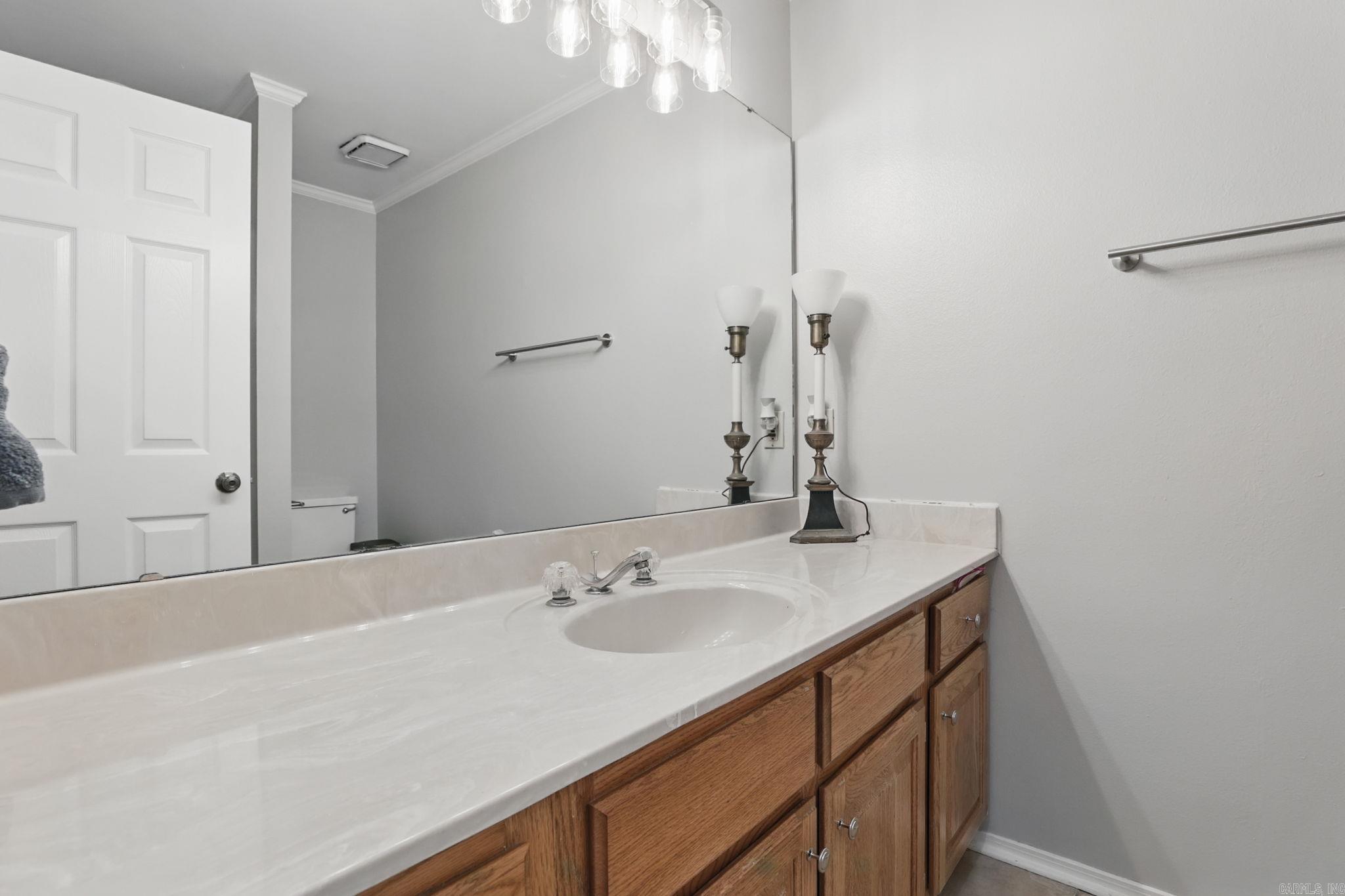 RIVER OAKS - Residential