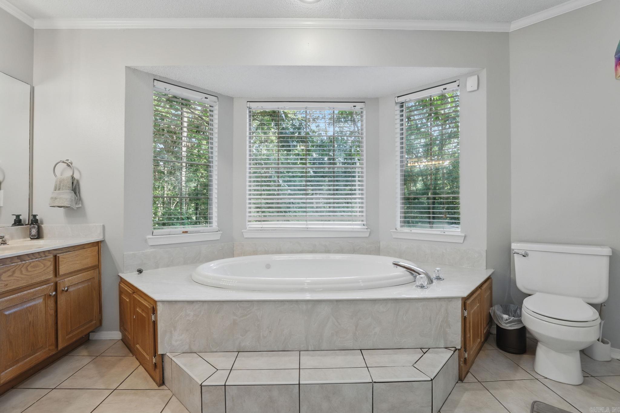 RIVER OAKS - Residential