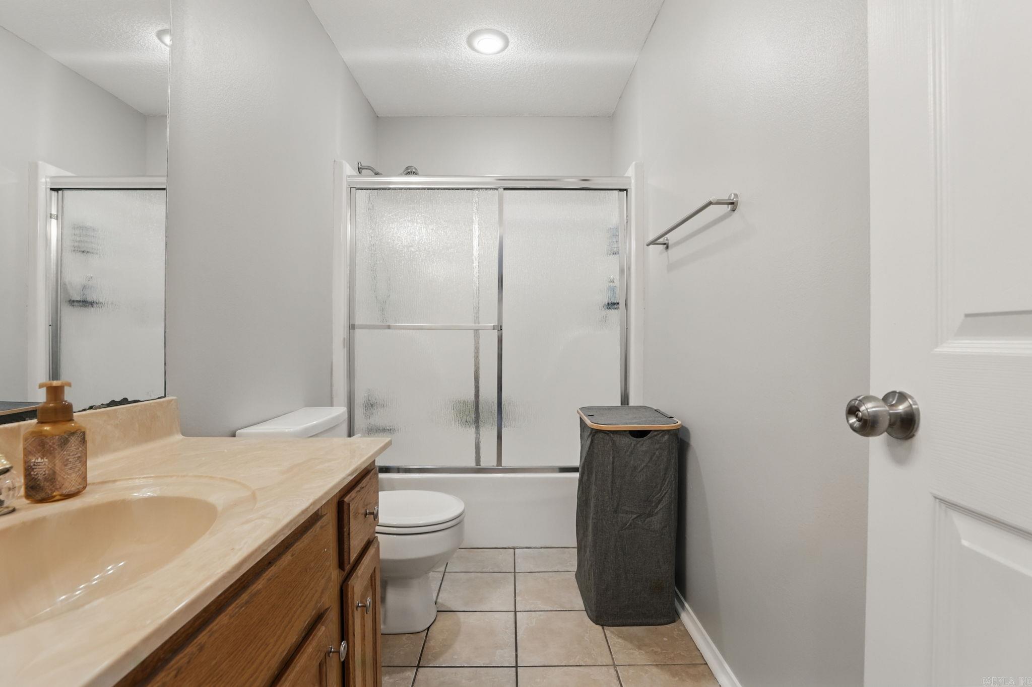 RIVER OAKS - Residential