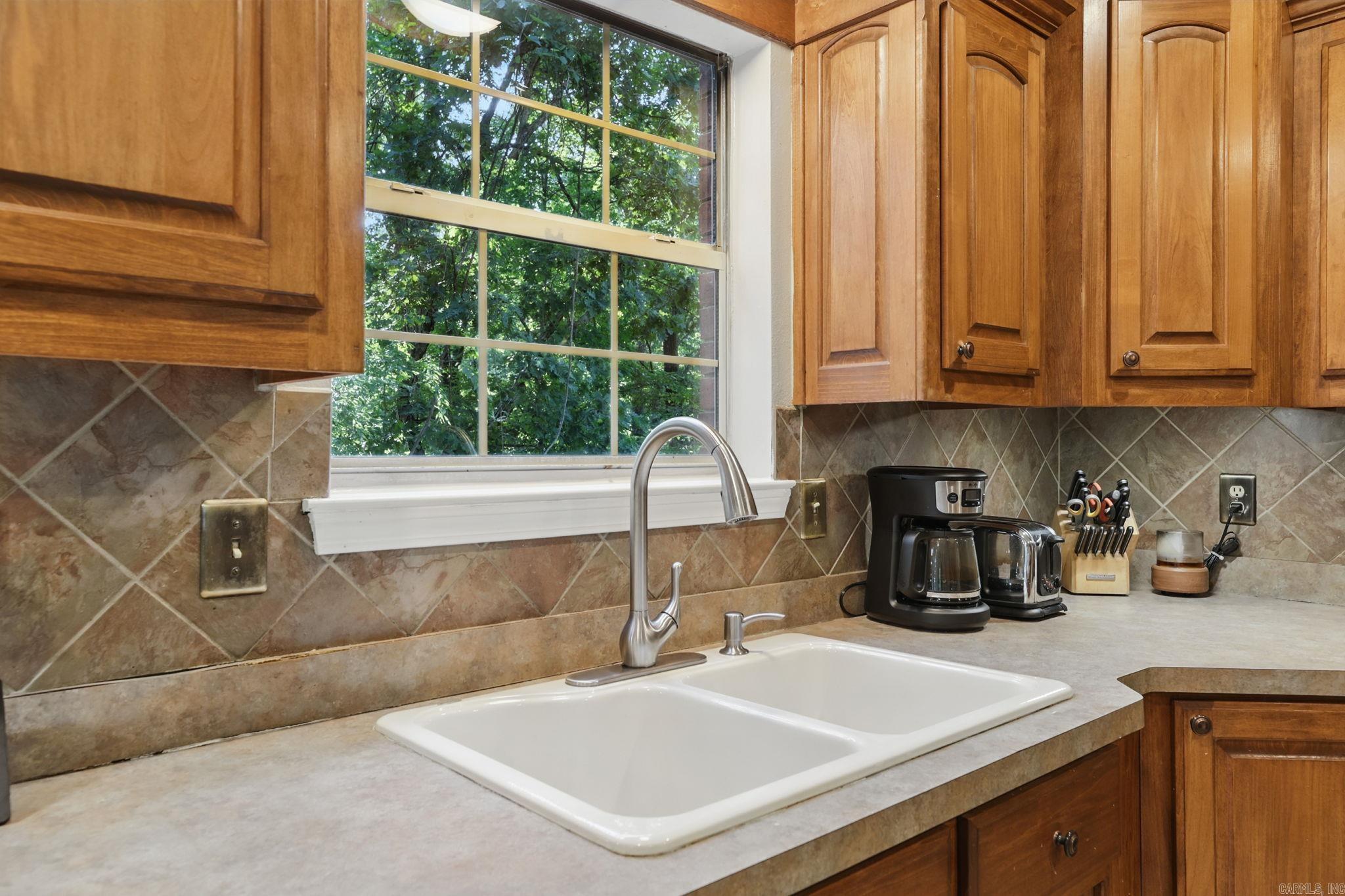 RIVER OAKS - Residential