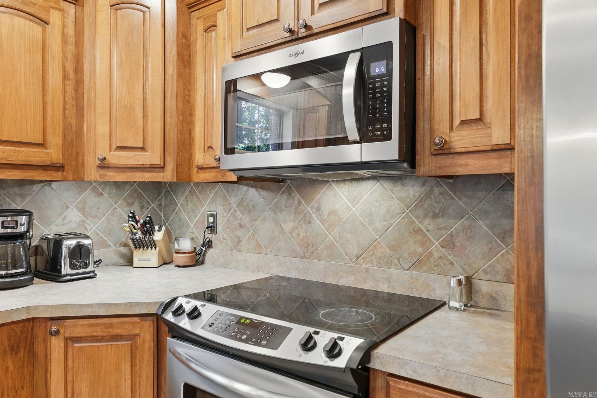 RIVER OAKS - Residential