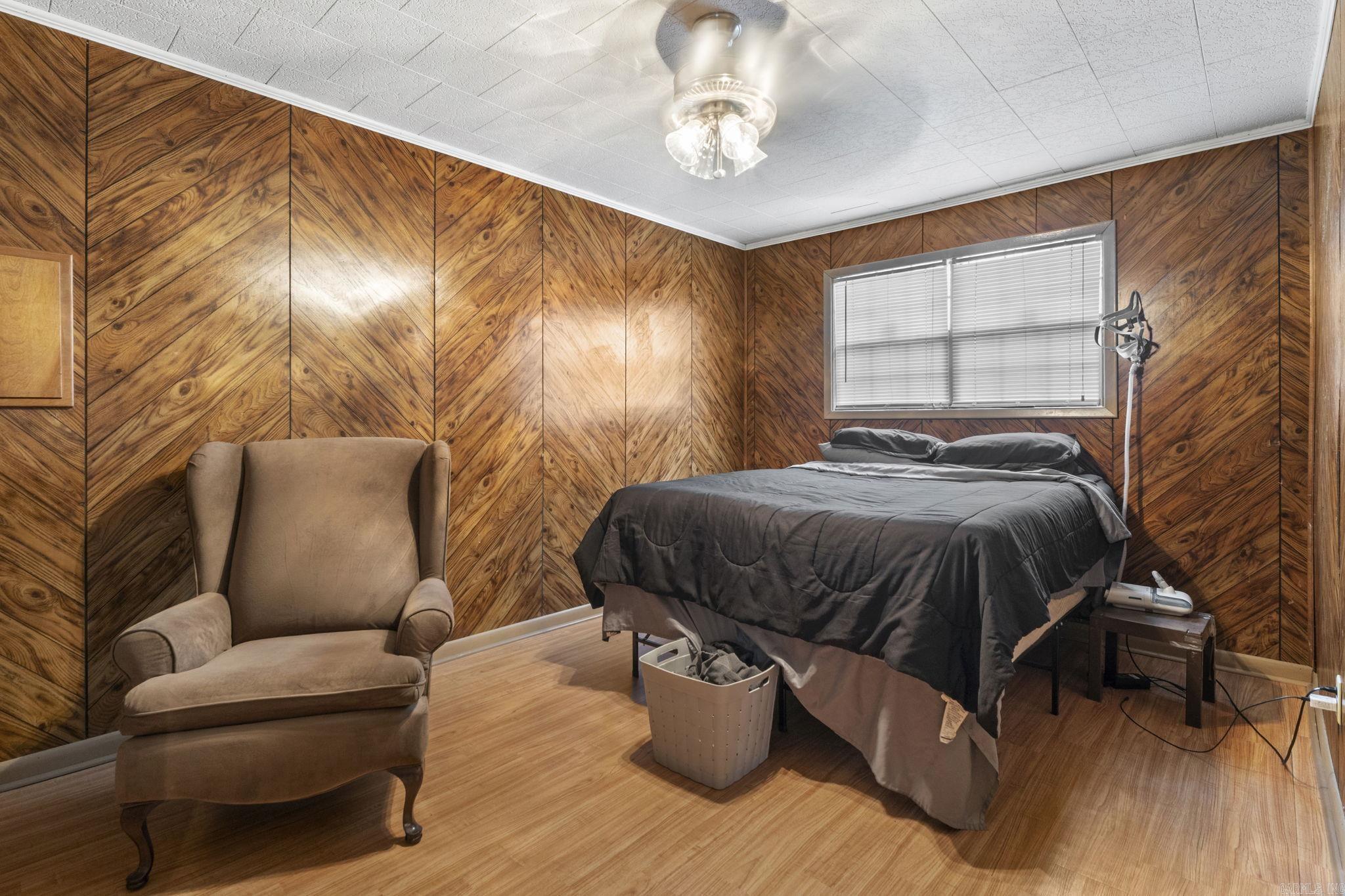 Metes & Bounds - Residential Income