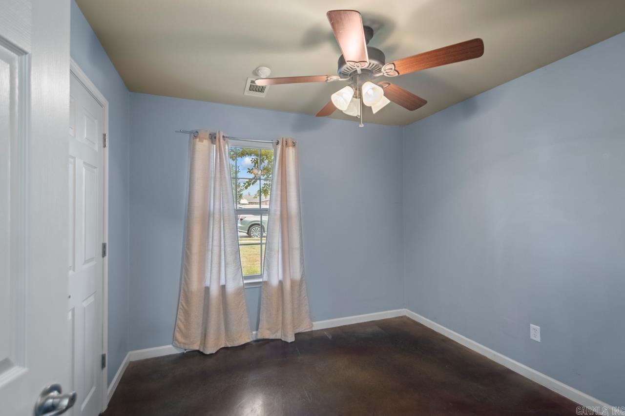 NORTH HAVEN - Residential