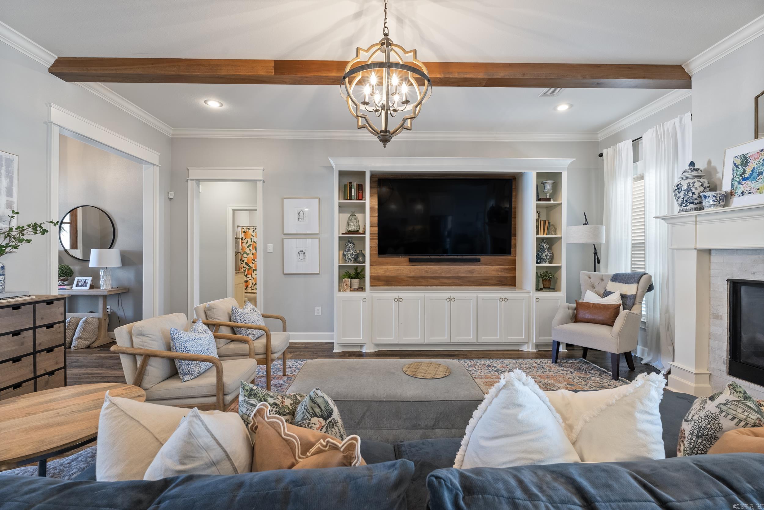 CHAPEL CREEK - Residential