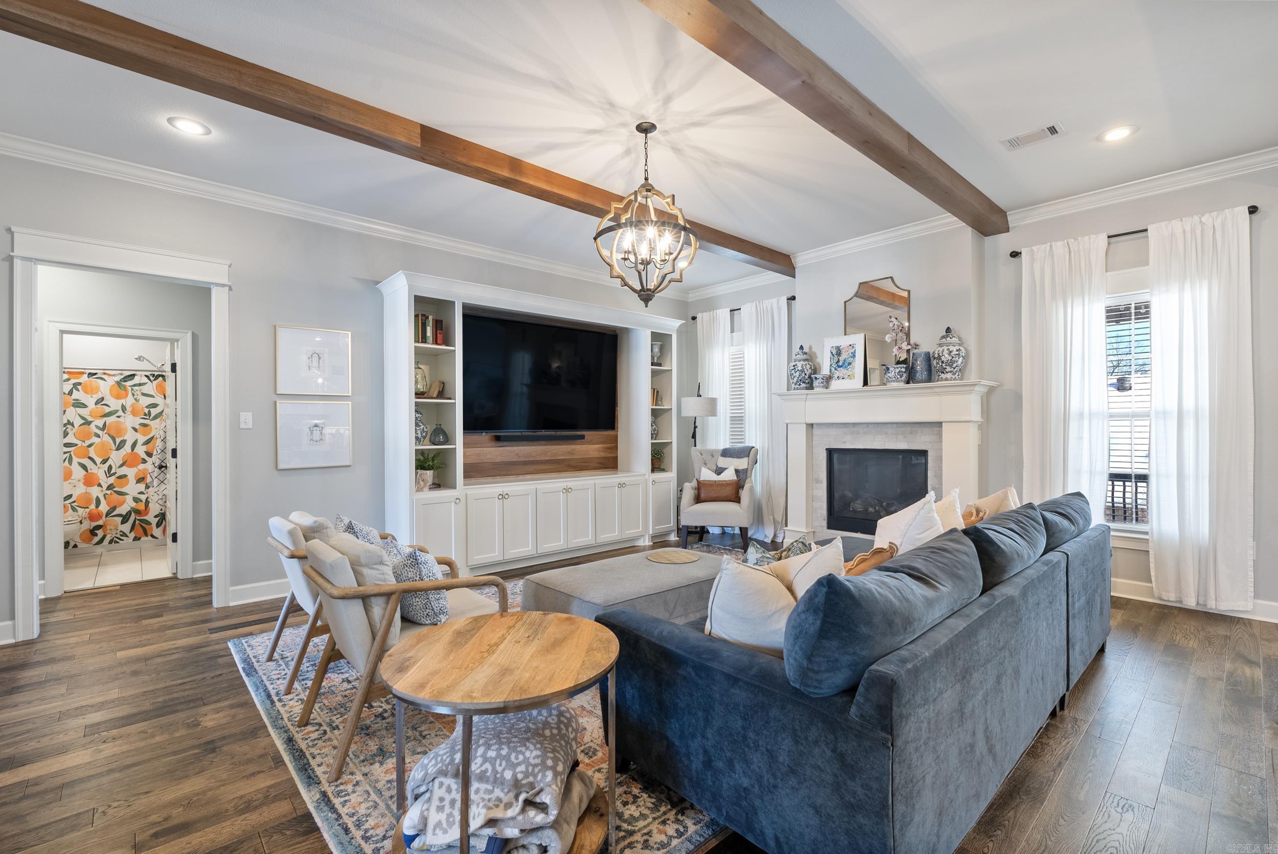 CHAPEL CREEK - Residential