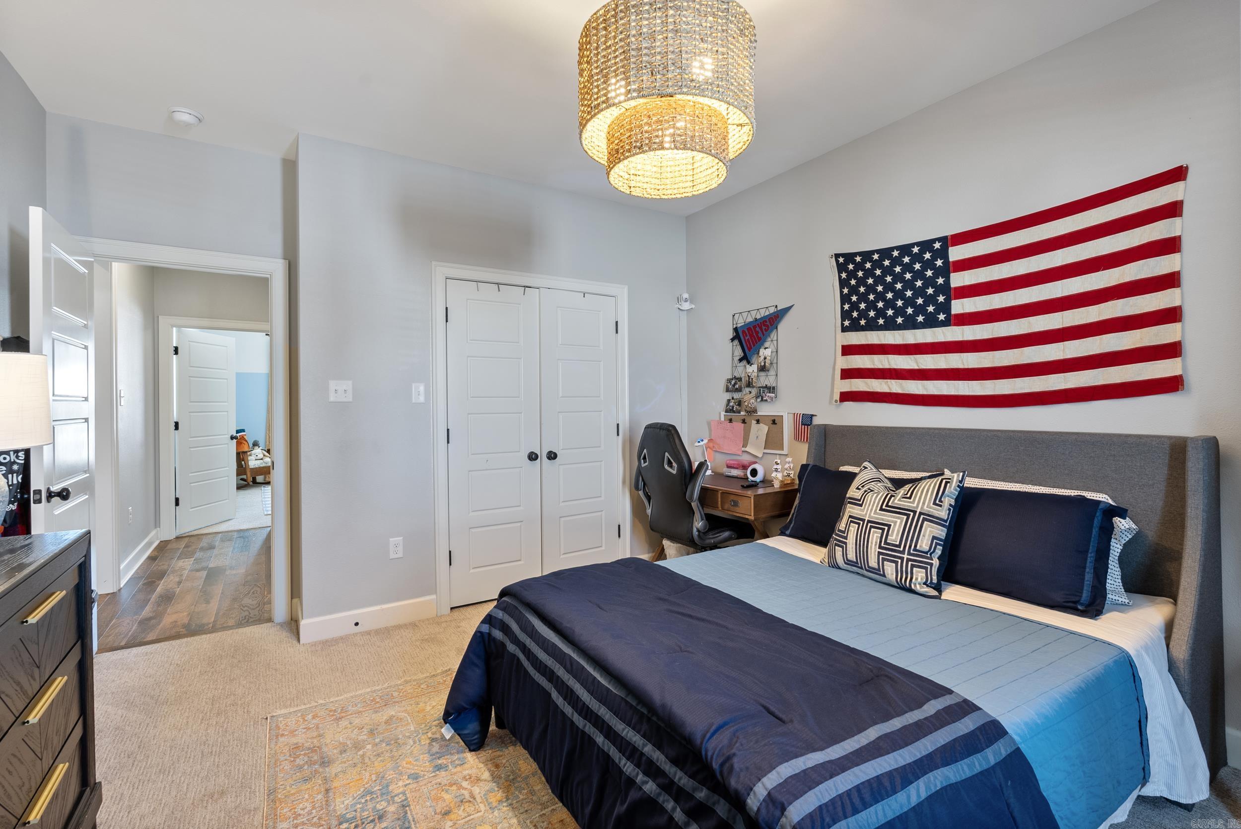 CHAPEL CREEK - Residential