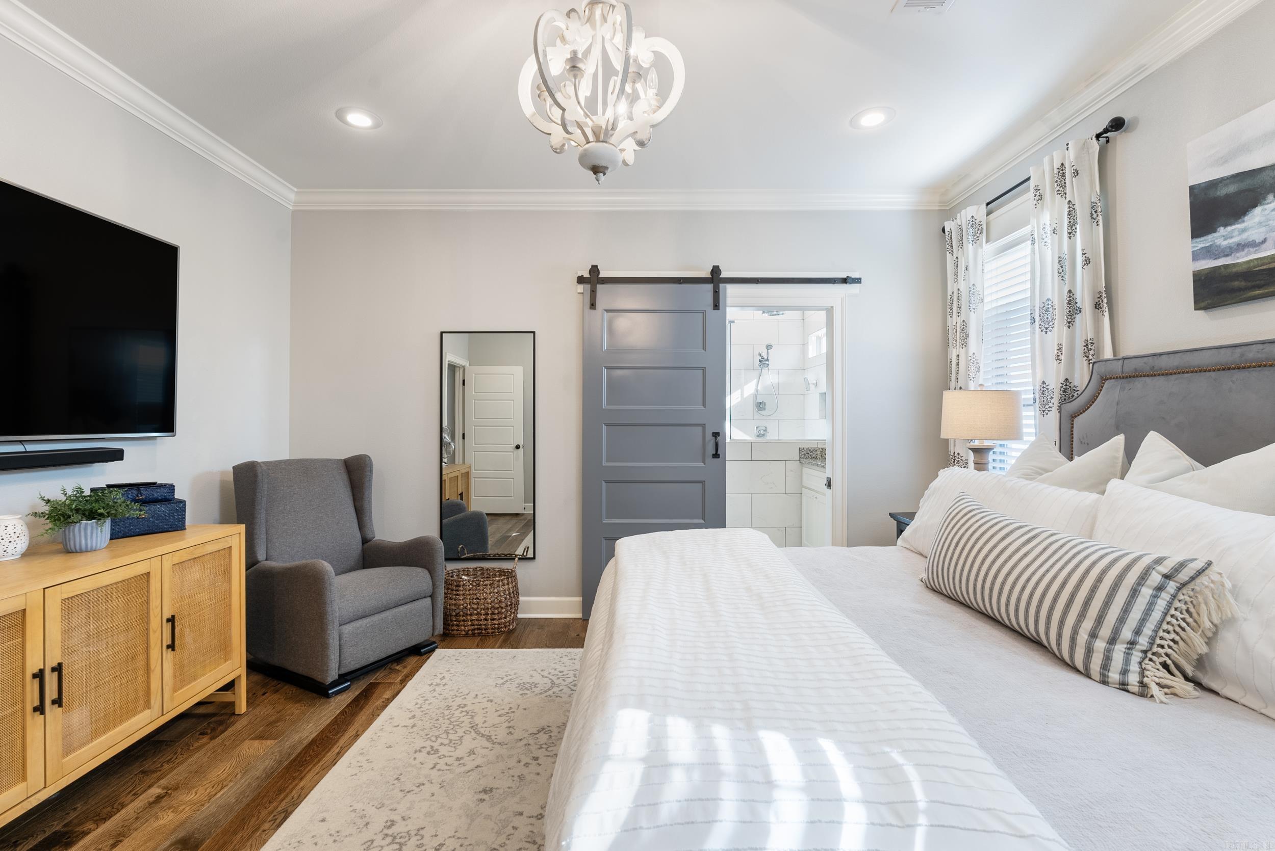 CHAPEL CREEK - Residential