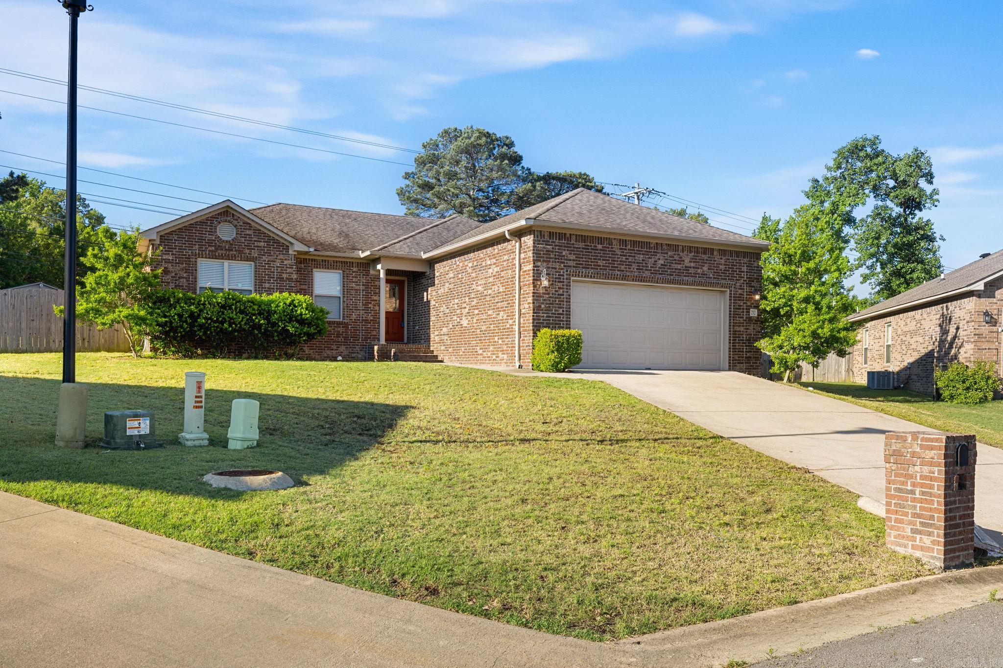 HUNTINGTON PLACE - Residential