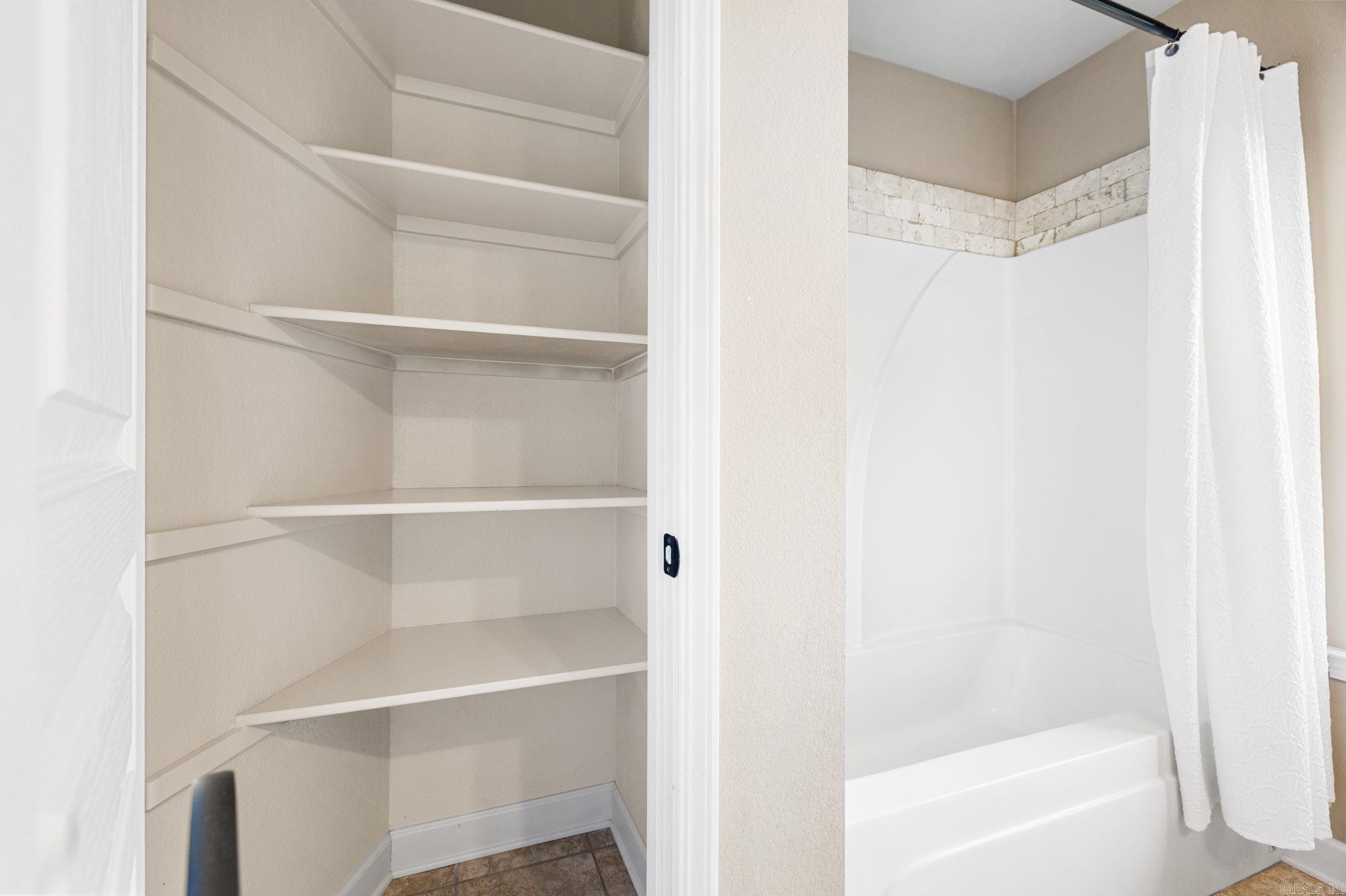 HUNTINGTON PLACE - Residential