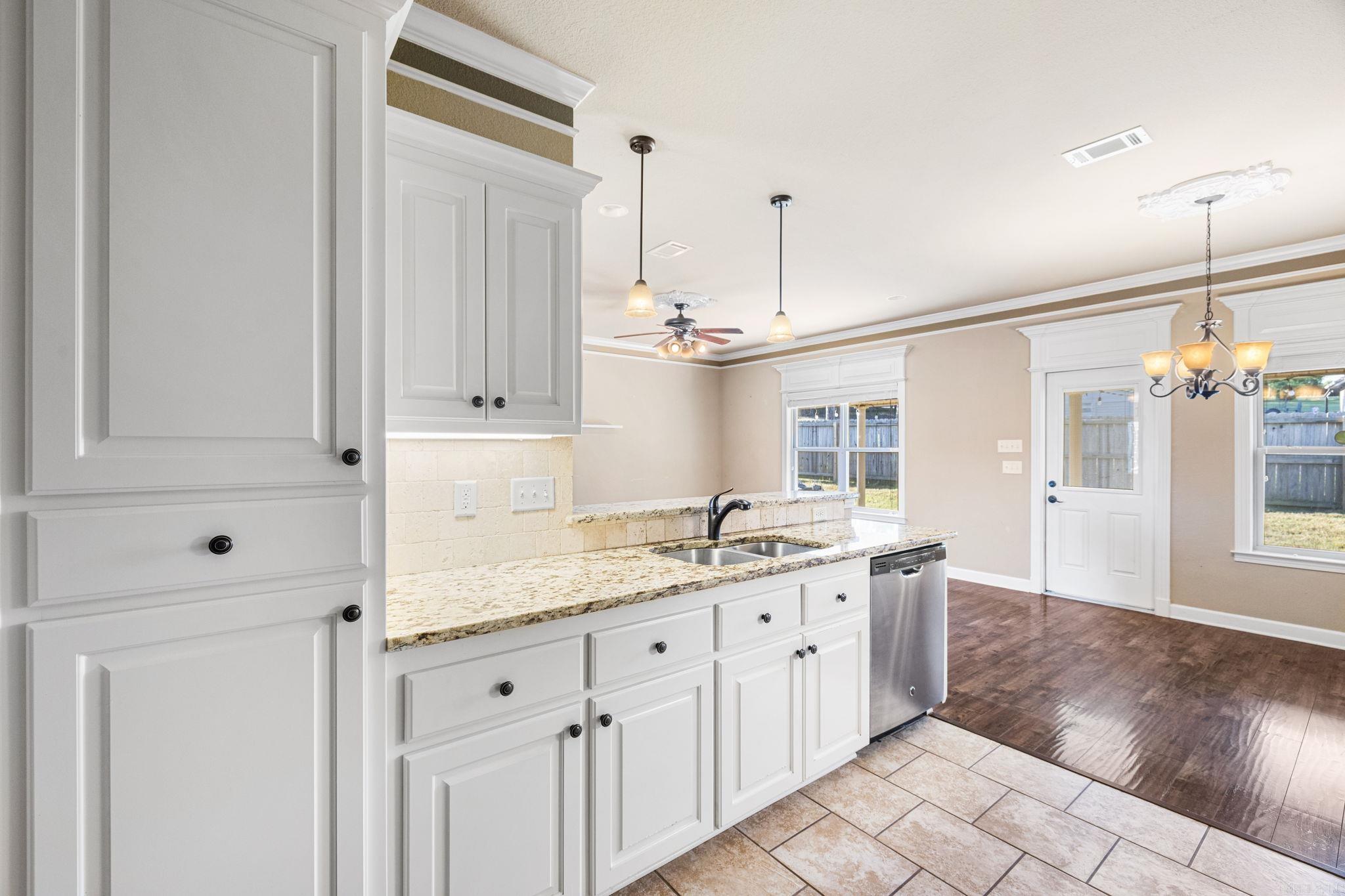 HUNTINGTON PLACE - Residential