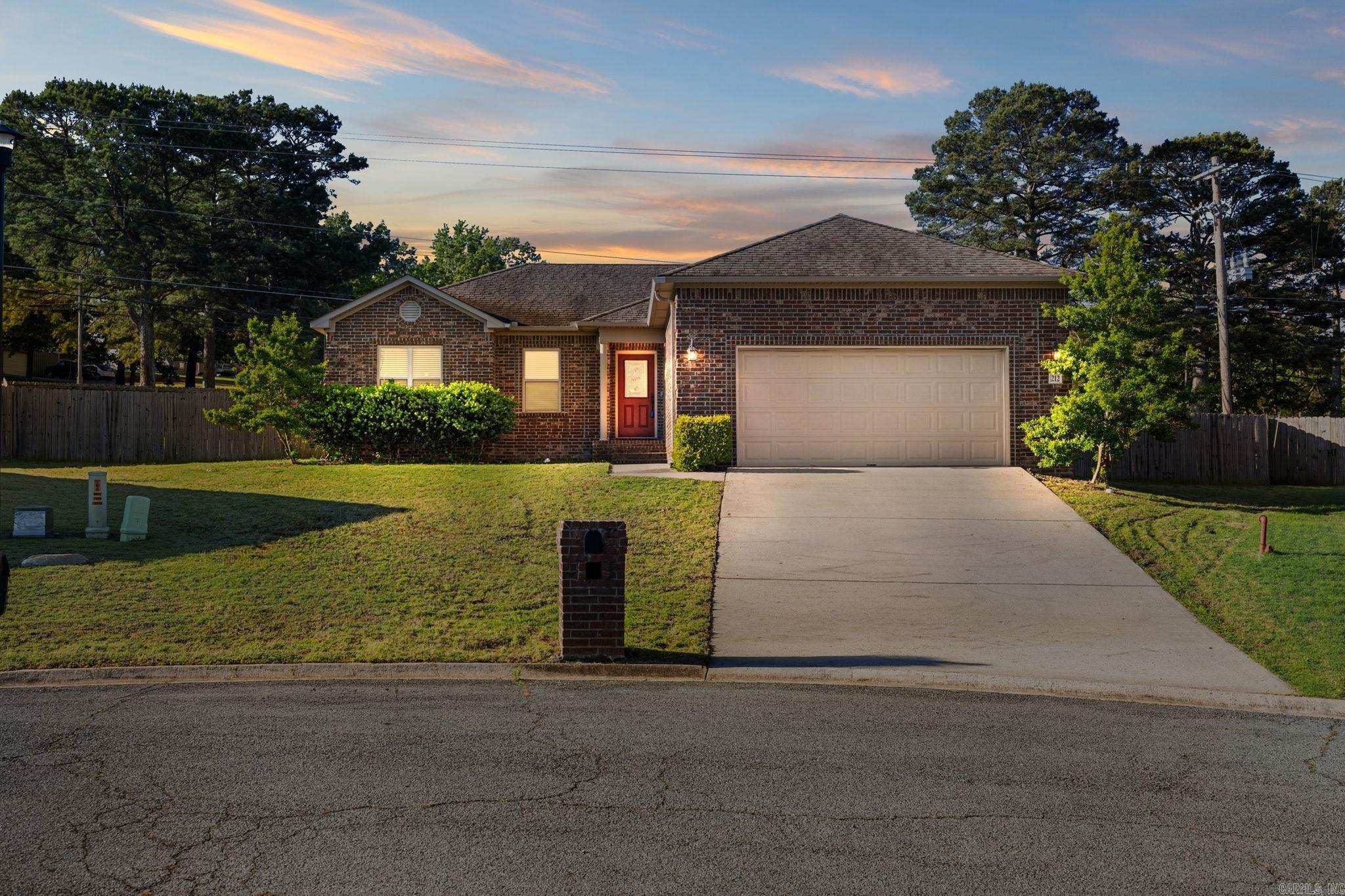 HUNTINGTON PLACE - Residential