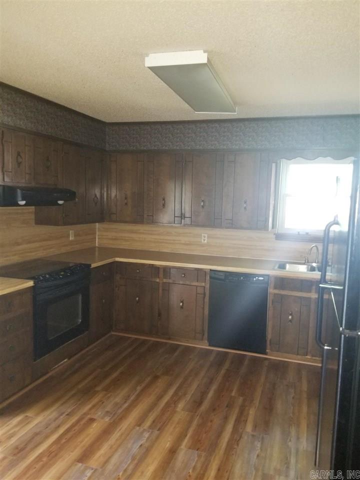 Brookshire To Cook Mountain - Residential Lease