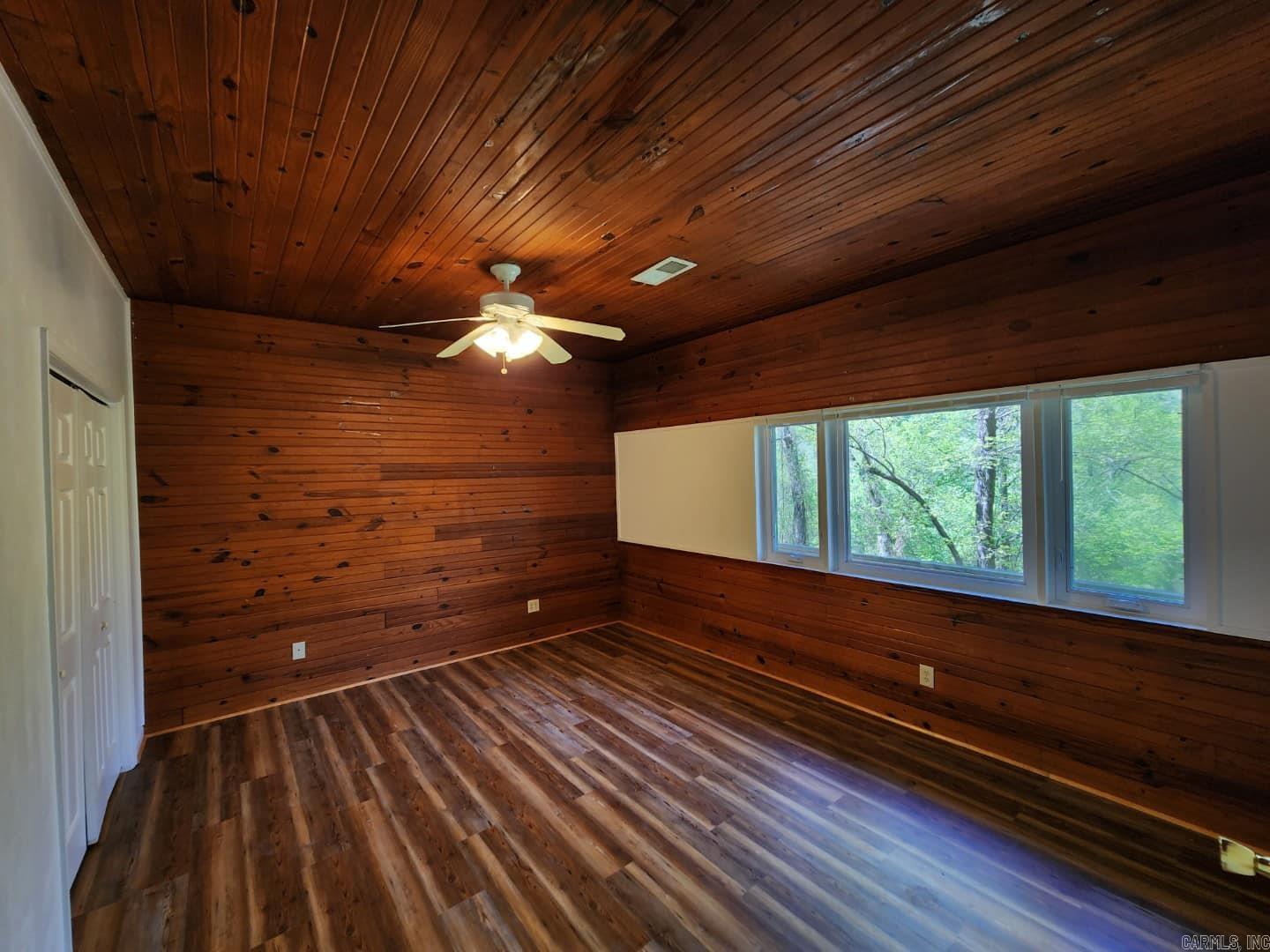 nil - Residential Lease