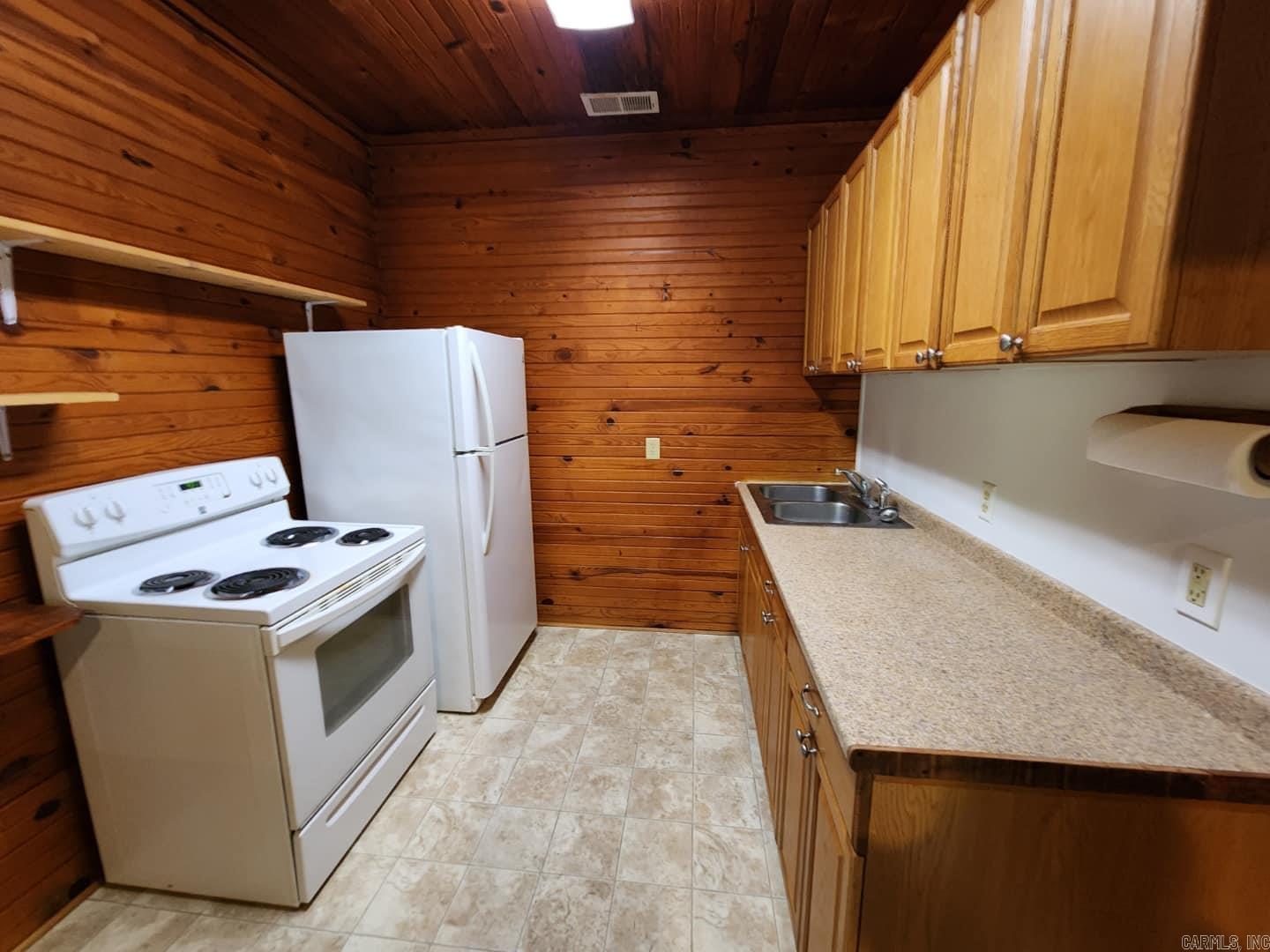 nil - Residential Lease