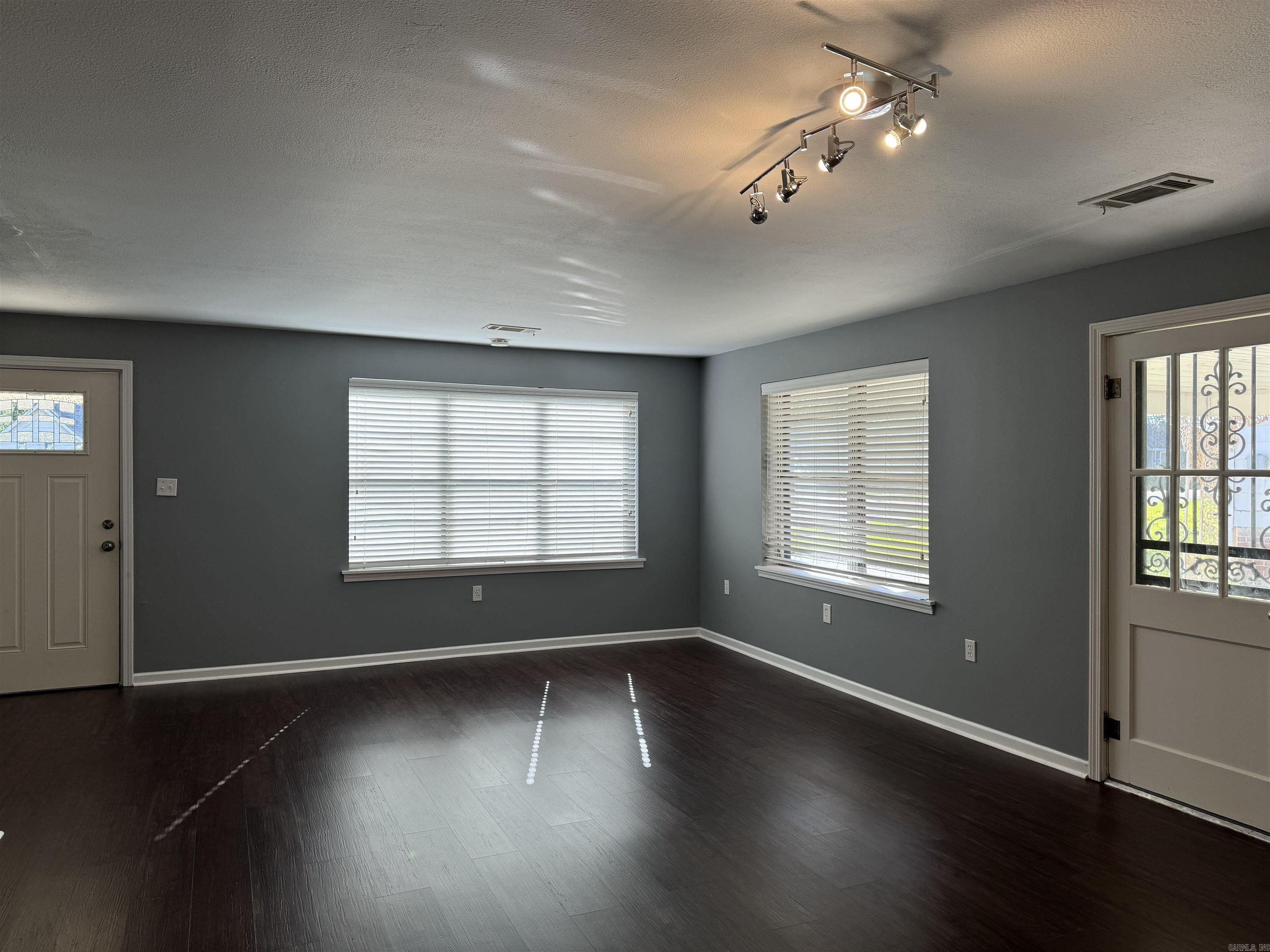 MARTINDALE - Residential