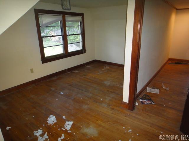 ORIGINAL TOWN NEWPORT - Residential