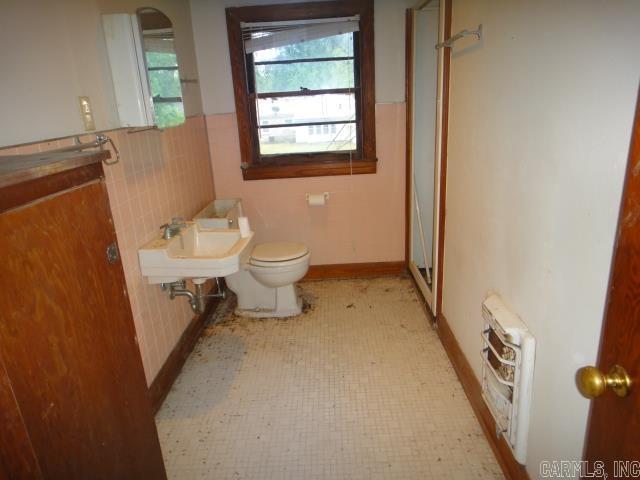 ORIGINAL TOWN NEWPORT - Residential