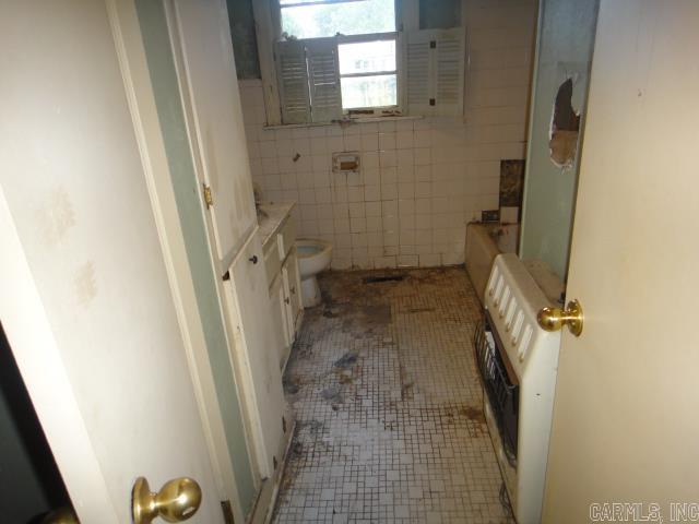 ORIGINAL TOWN NEWPORT - Residential