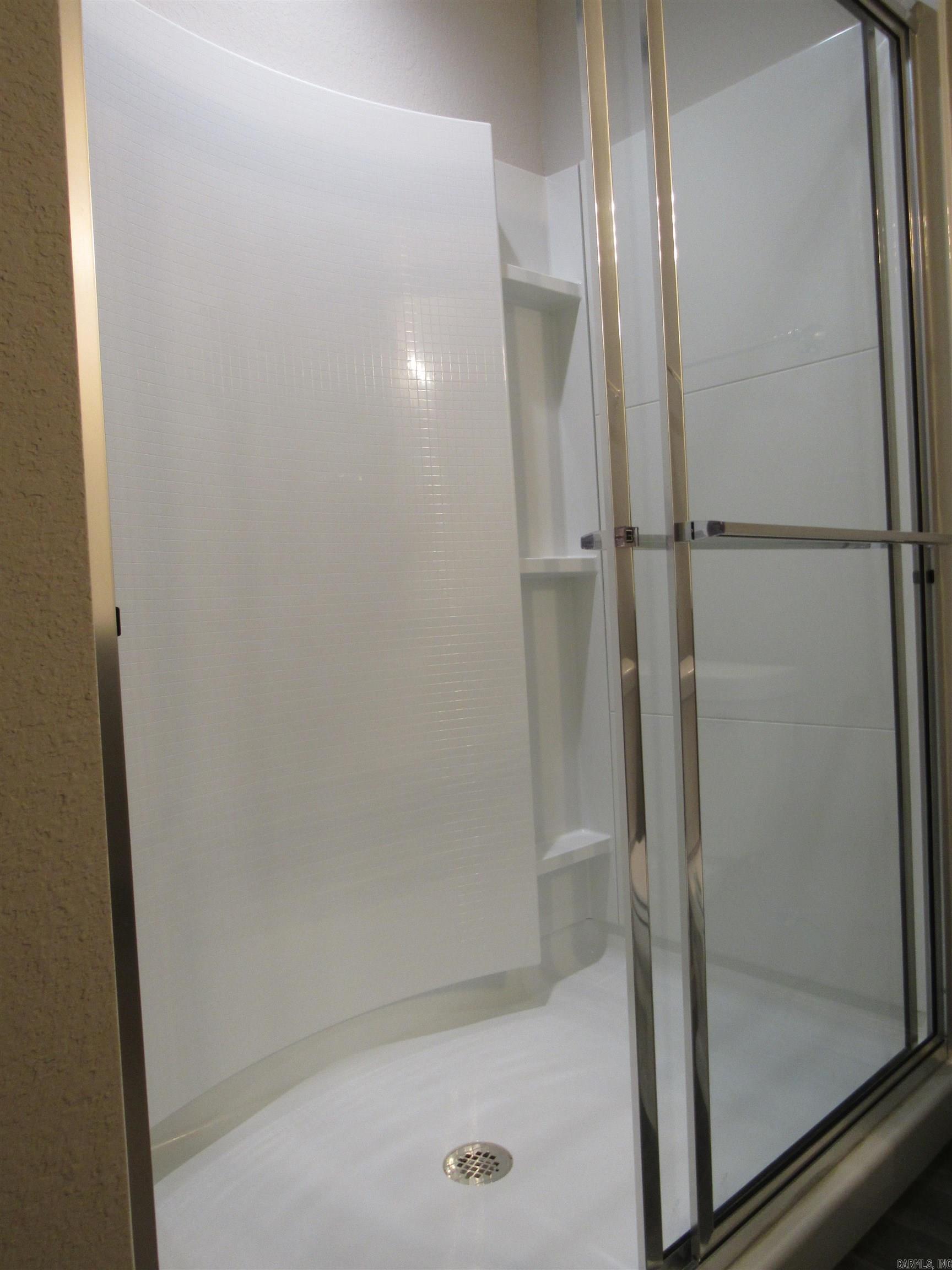 MUSEUM MEADOWS - Residential Lease