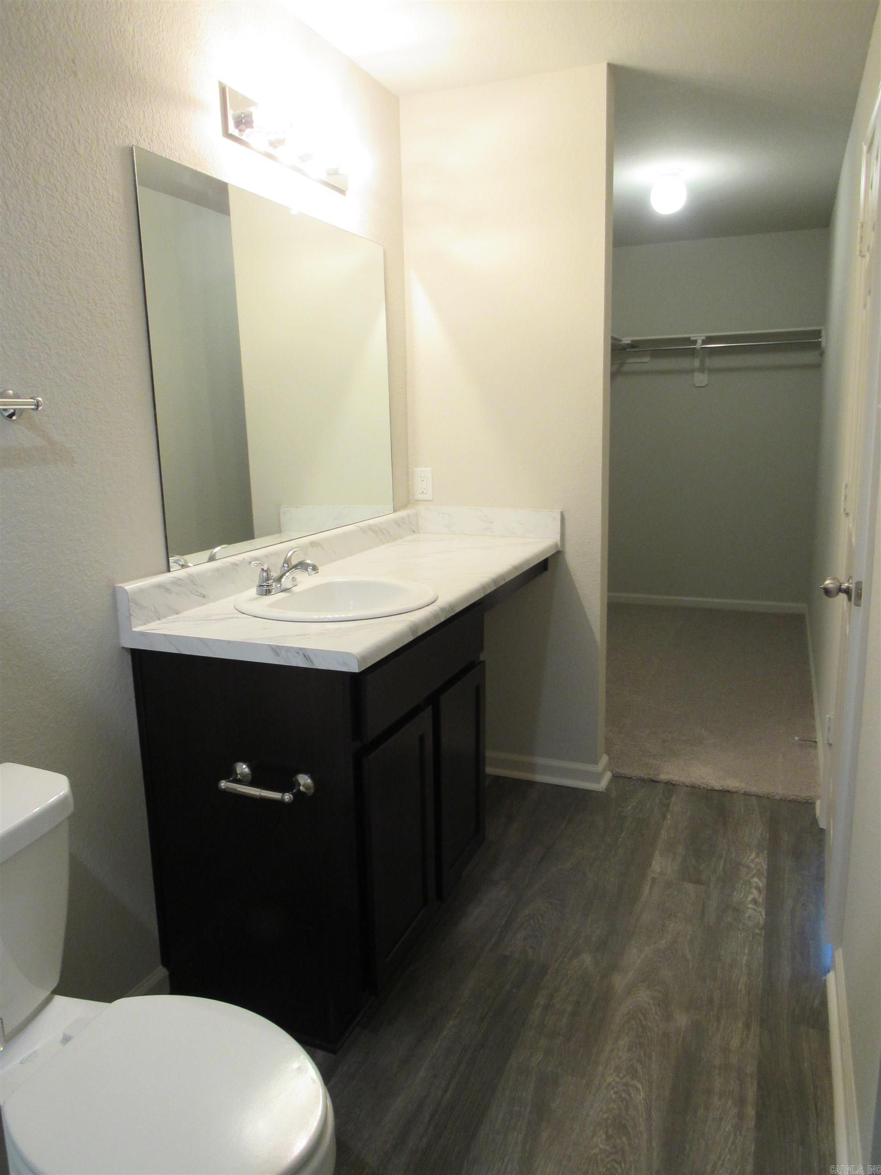 MUSEUM MEADOWS - Residential Lease