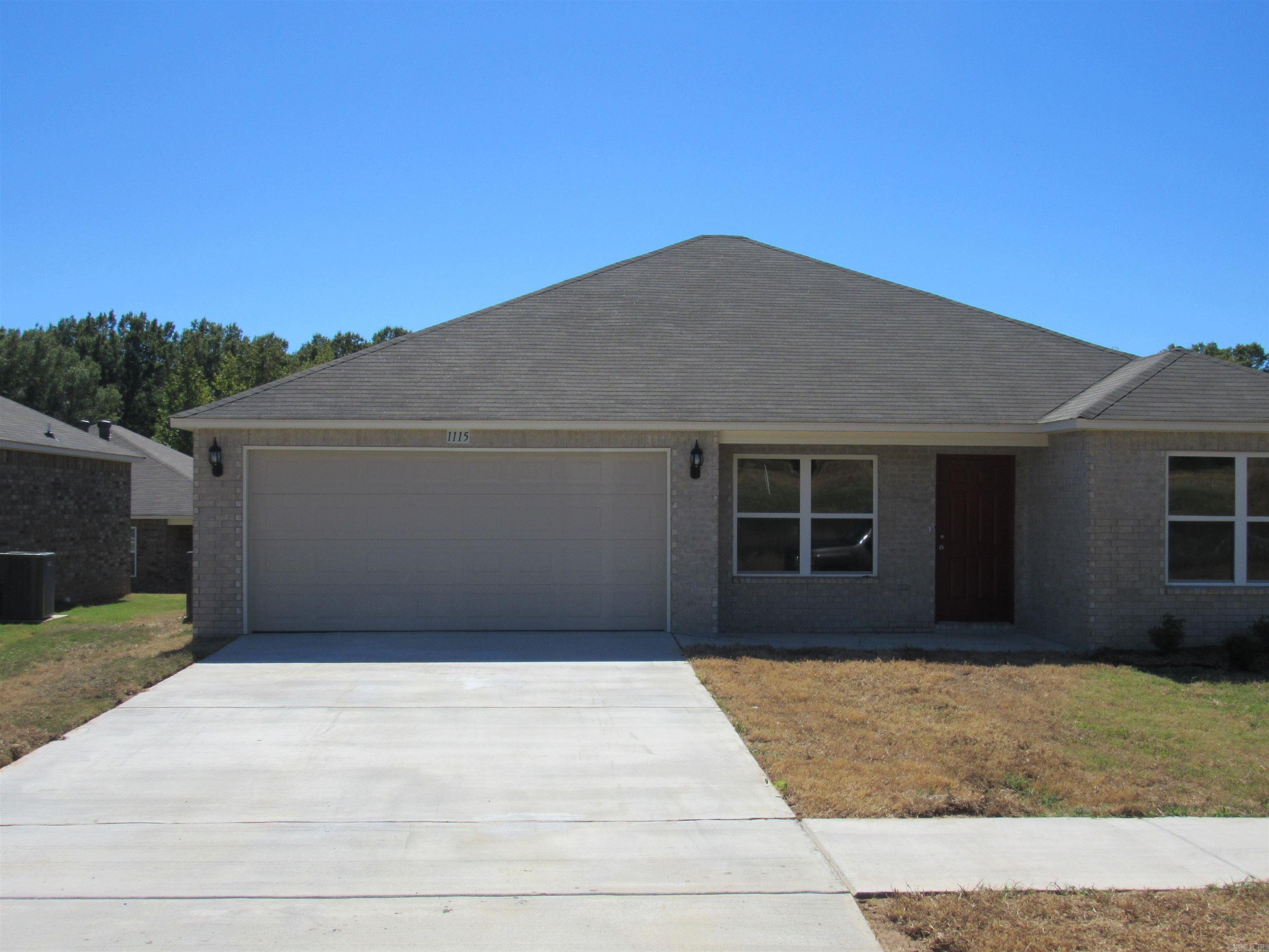 MUSEUM MEADOWS - Residential Lease