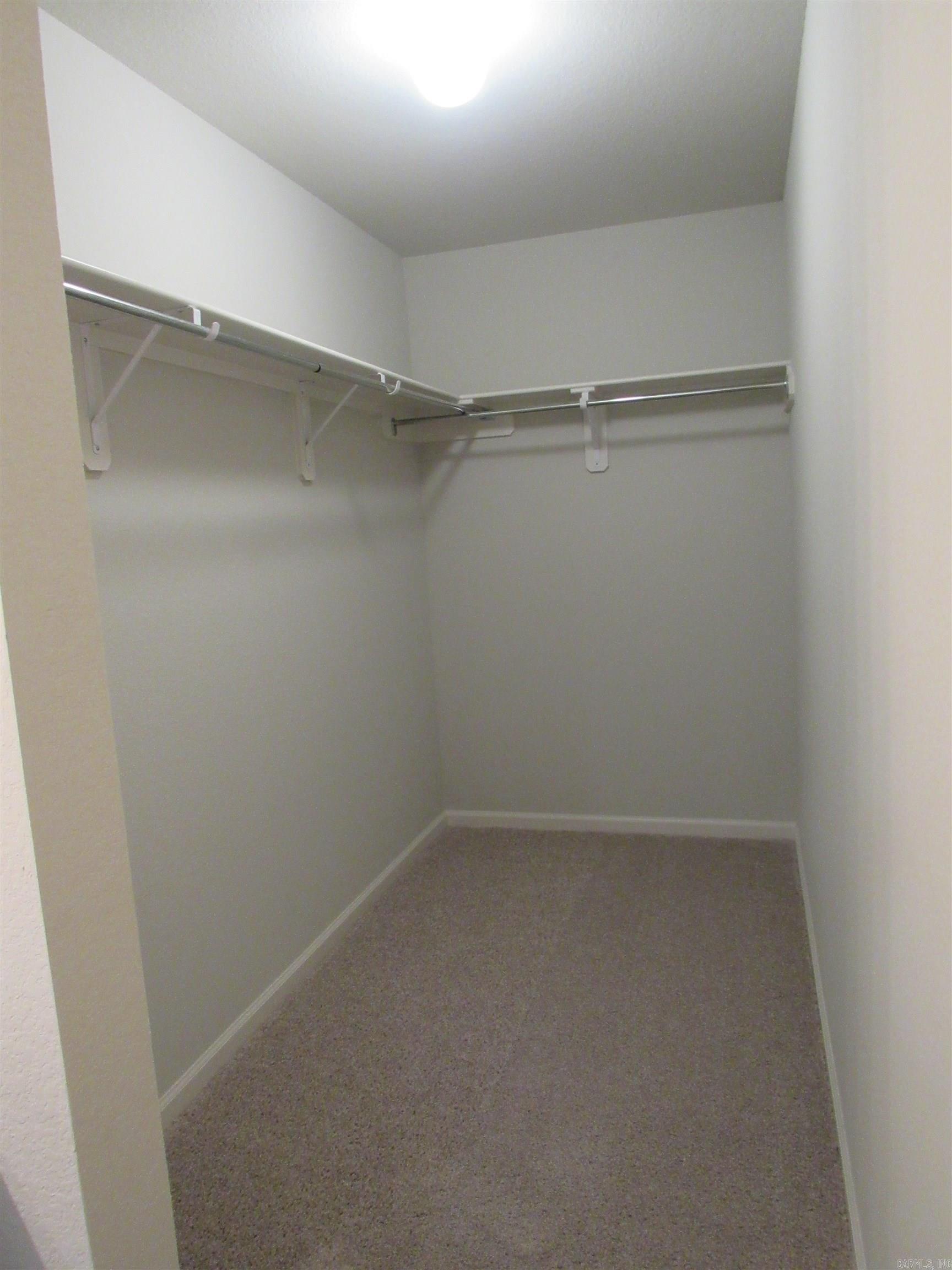 MUSEUM MEADOWS - Residential Lease