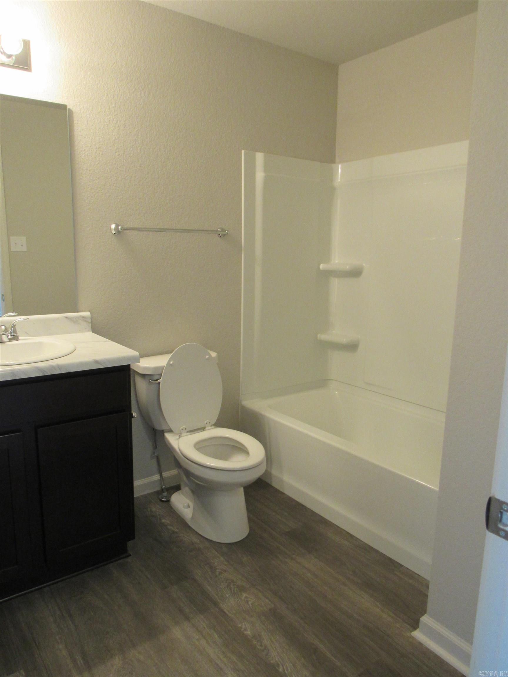 MUSEUM MEADOWS - Residential Lease