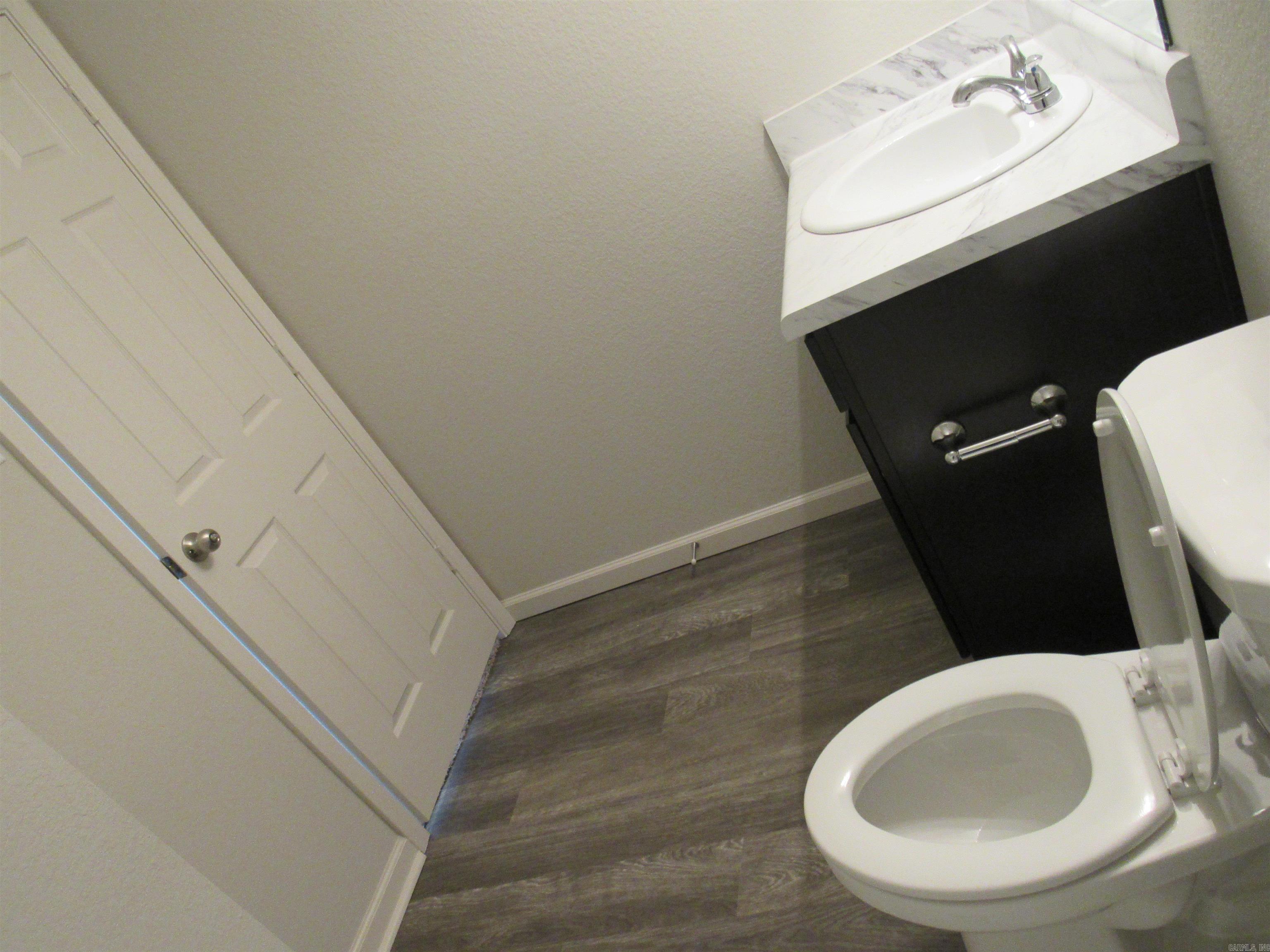 MUSEUM MEADOWS - Residential Lease