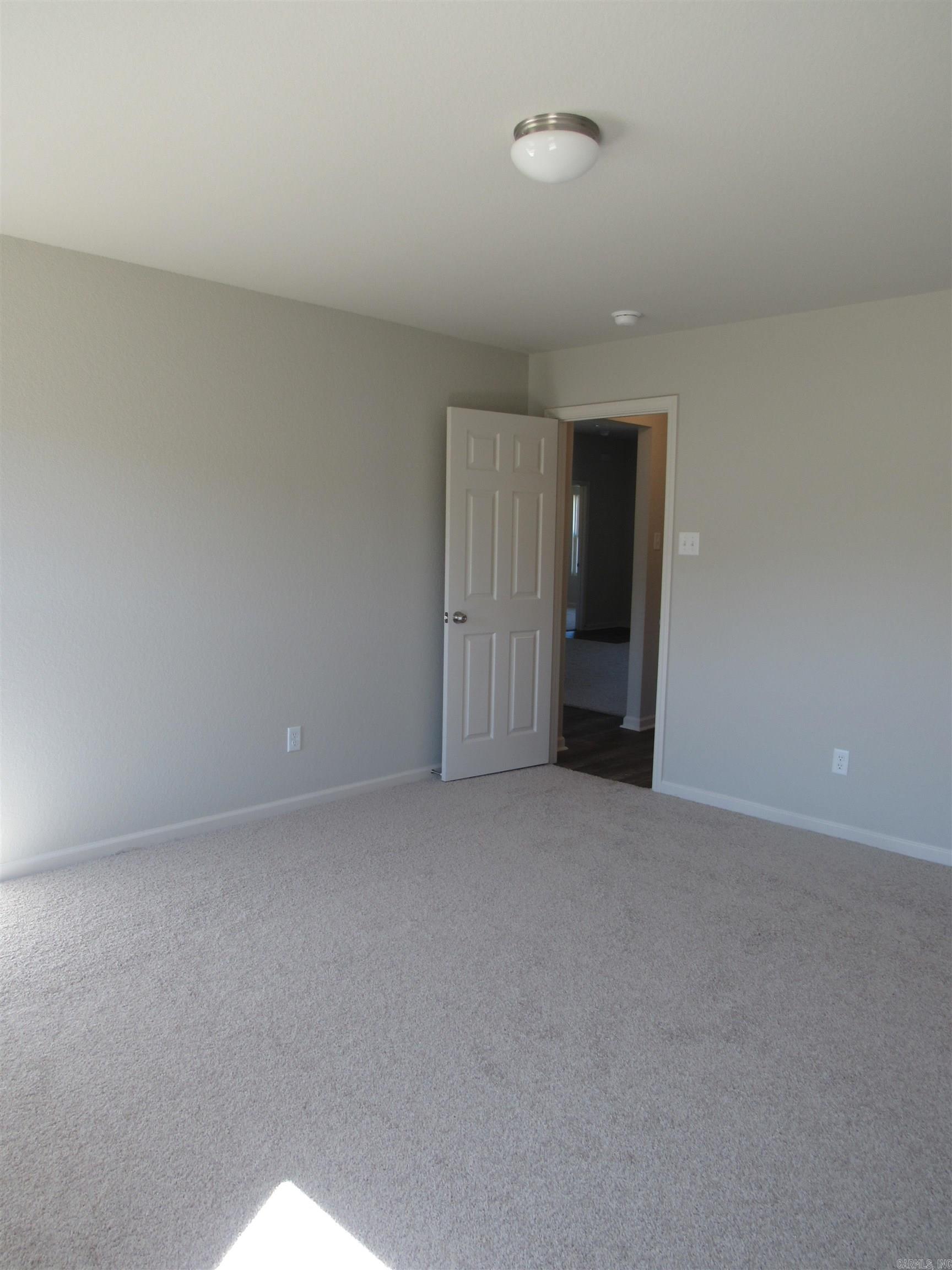 MUSEUM MEADOWS - Residential Lease