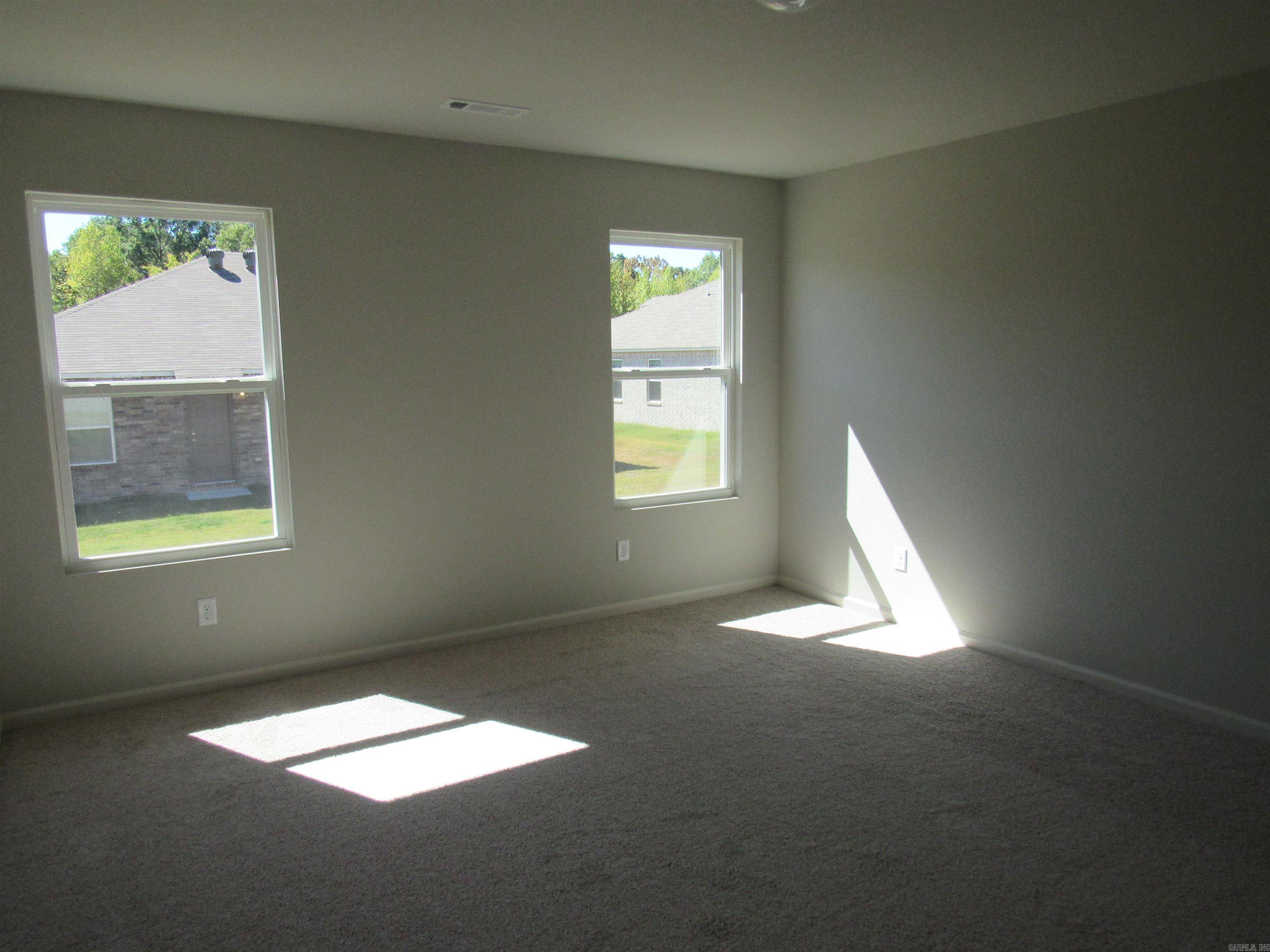 MUSEUM MEADOWS - Residential Lease