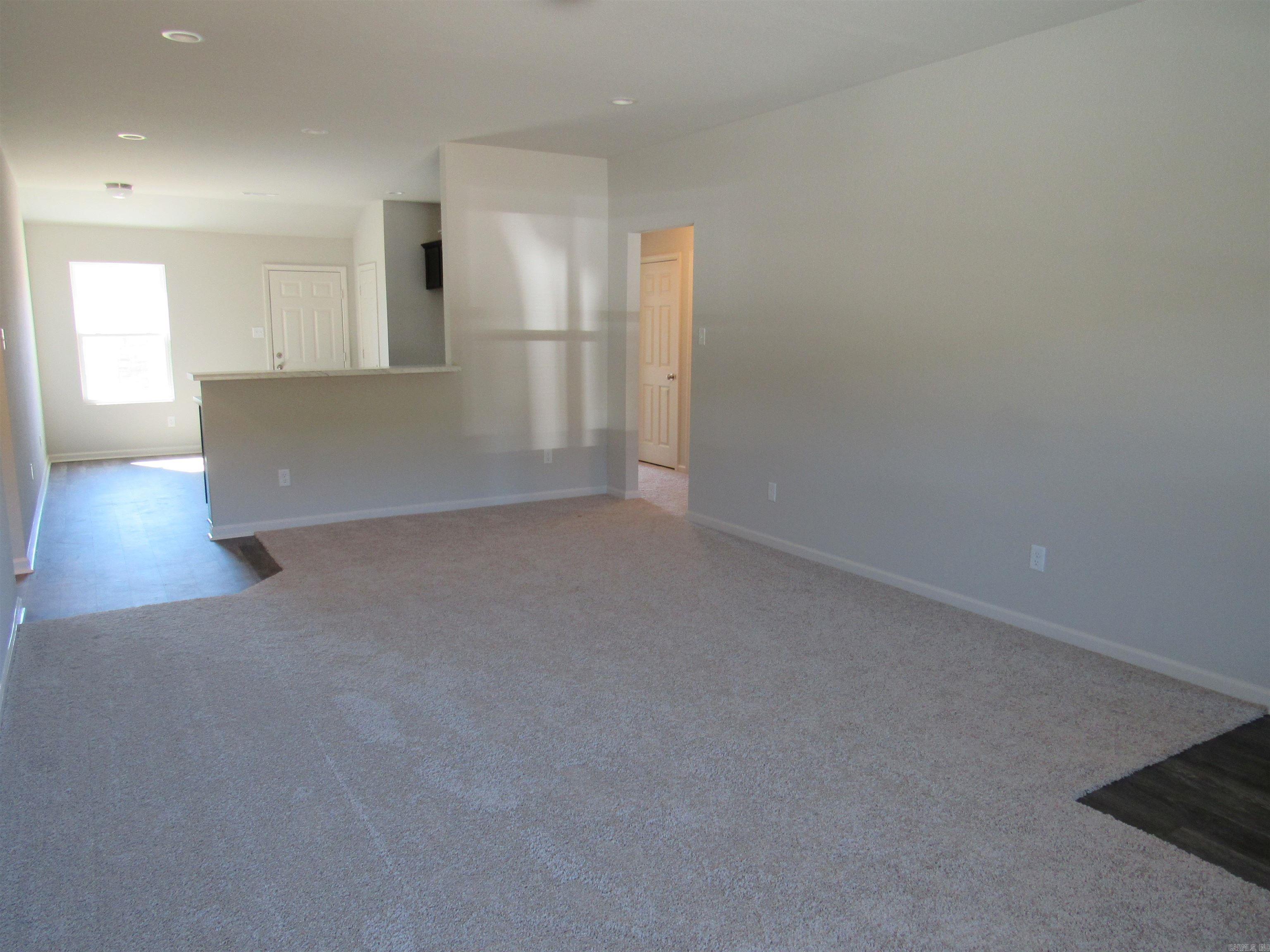 MUSEUM MEADOWS - Residential Lease