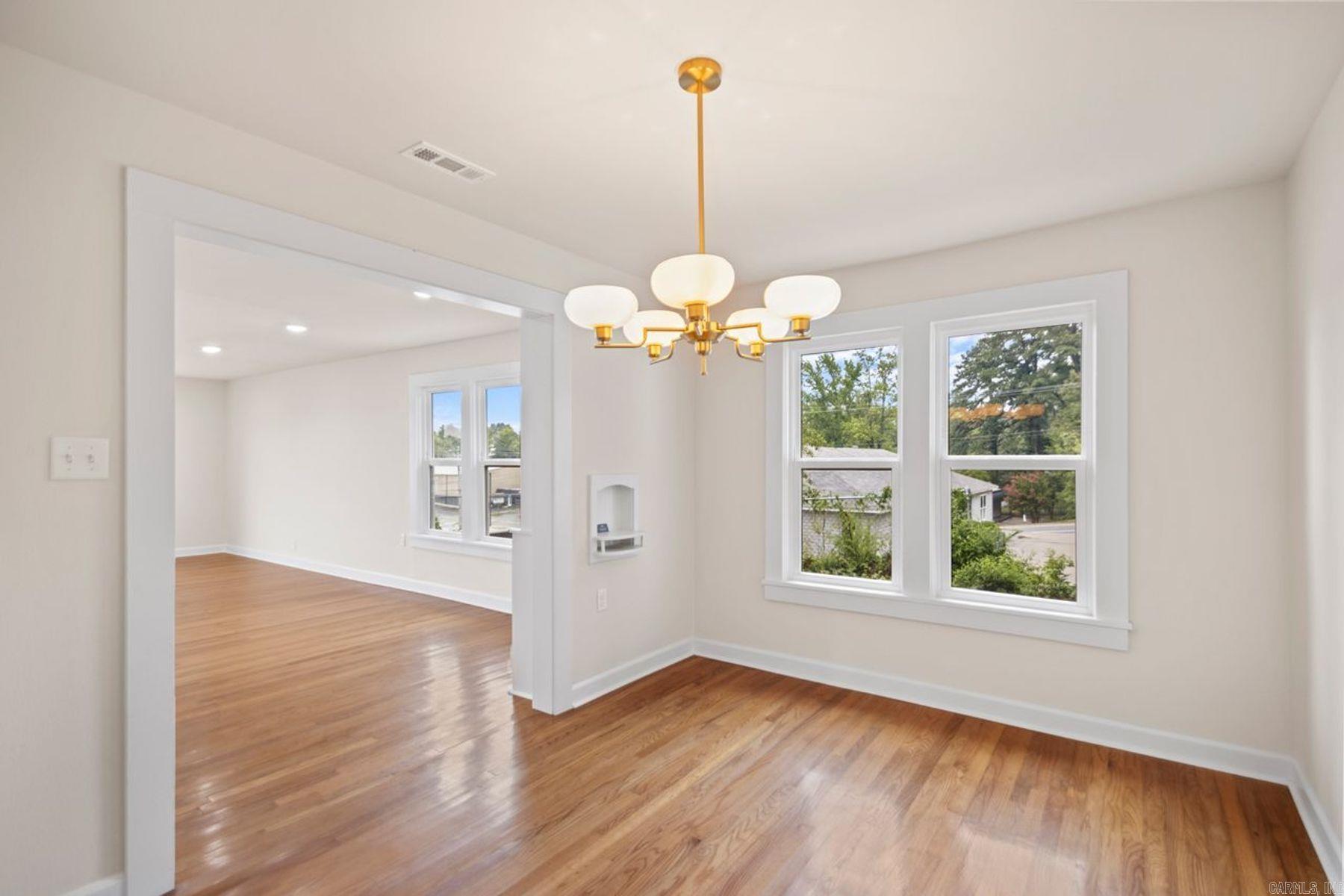 DICKINSON - Residential