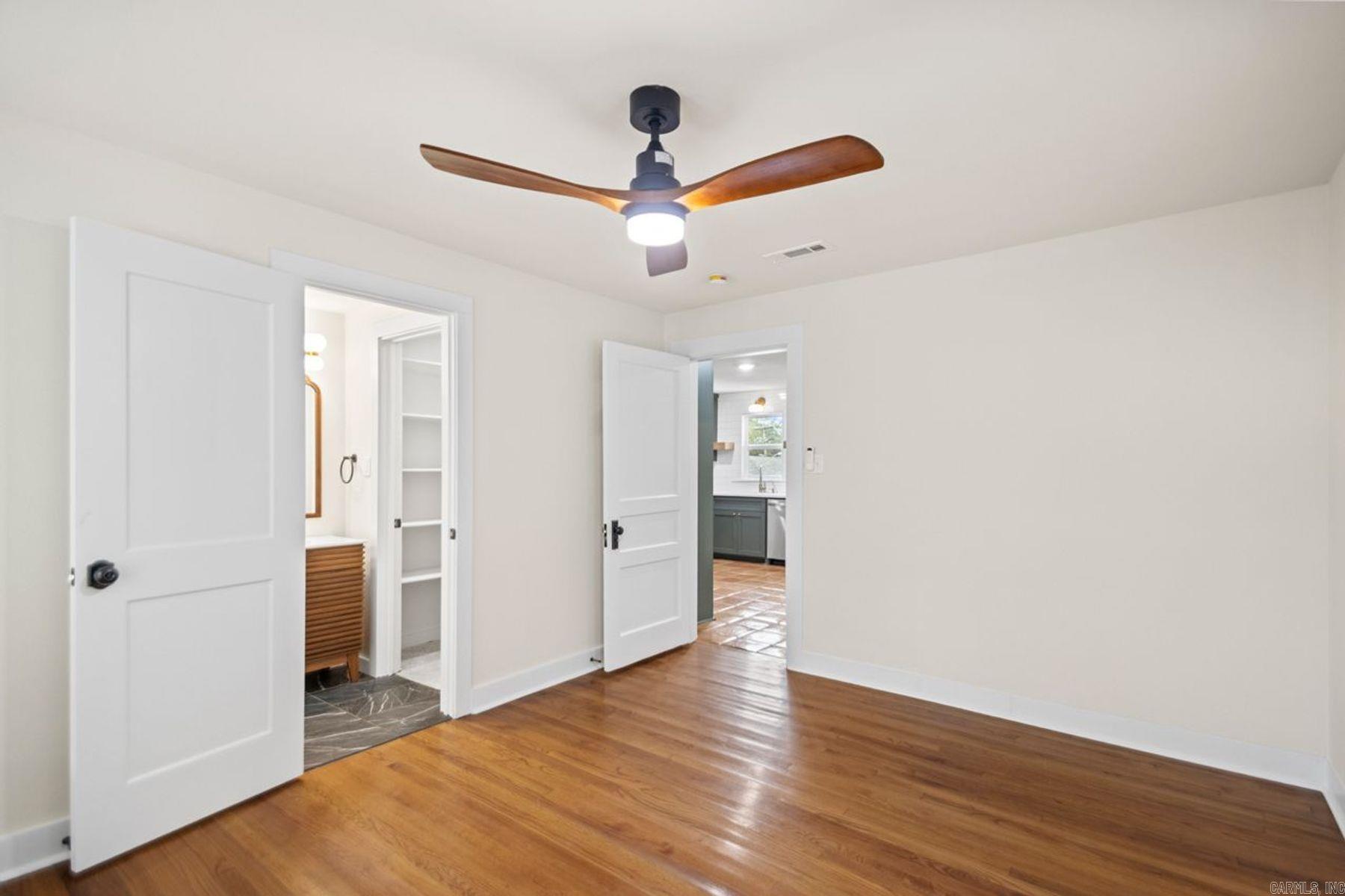 DICKINSON - Residential