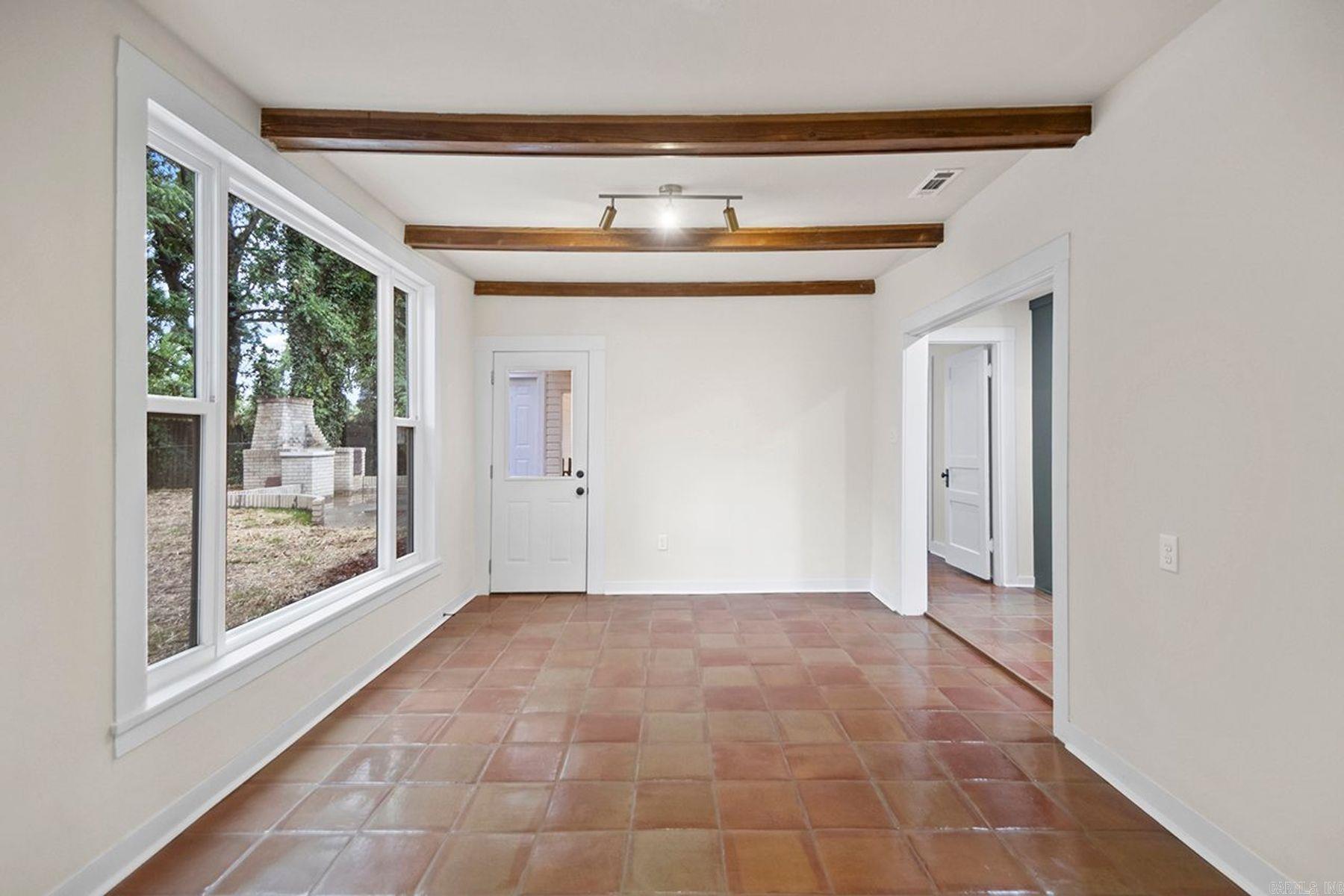 DICKINSON - Residential