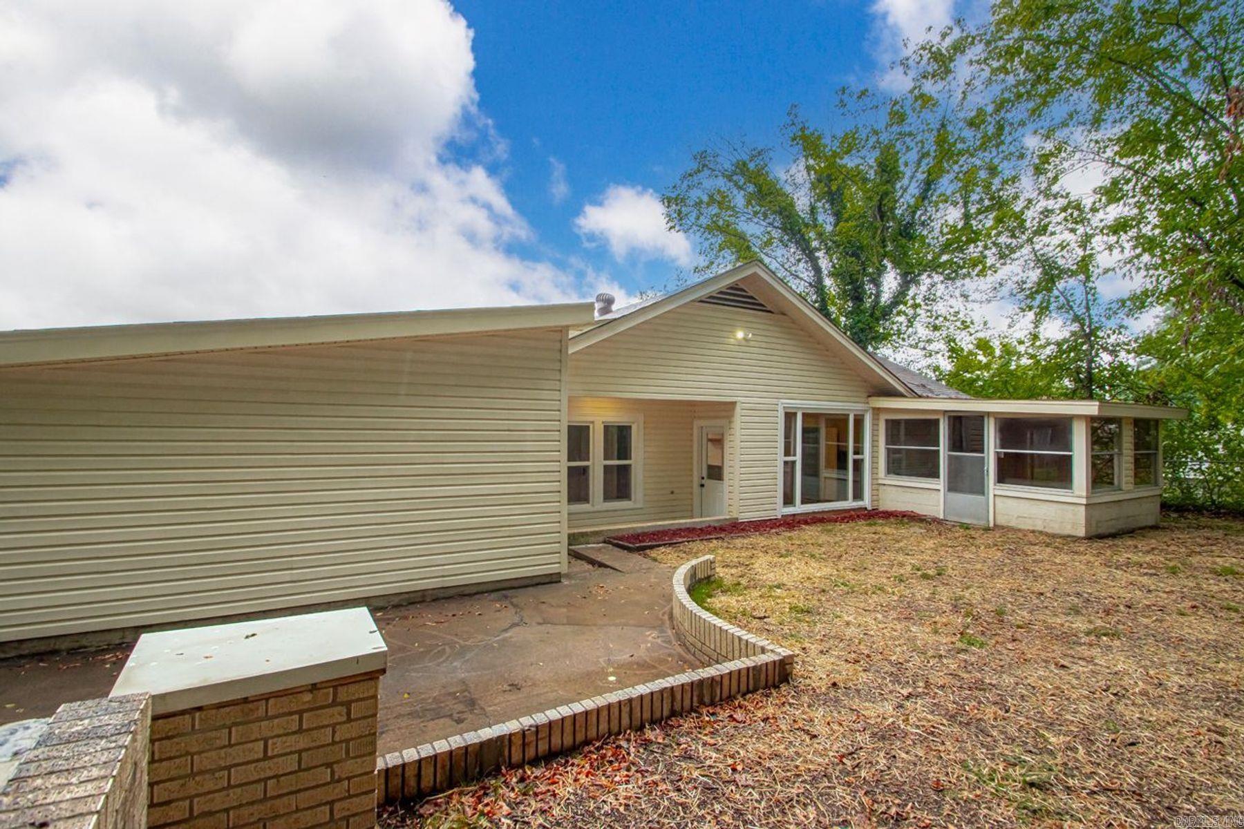 DICKINSON - Residential