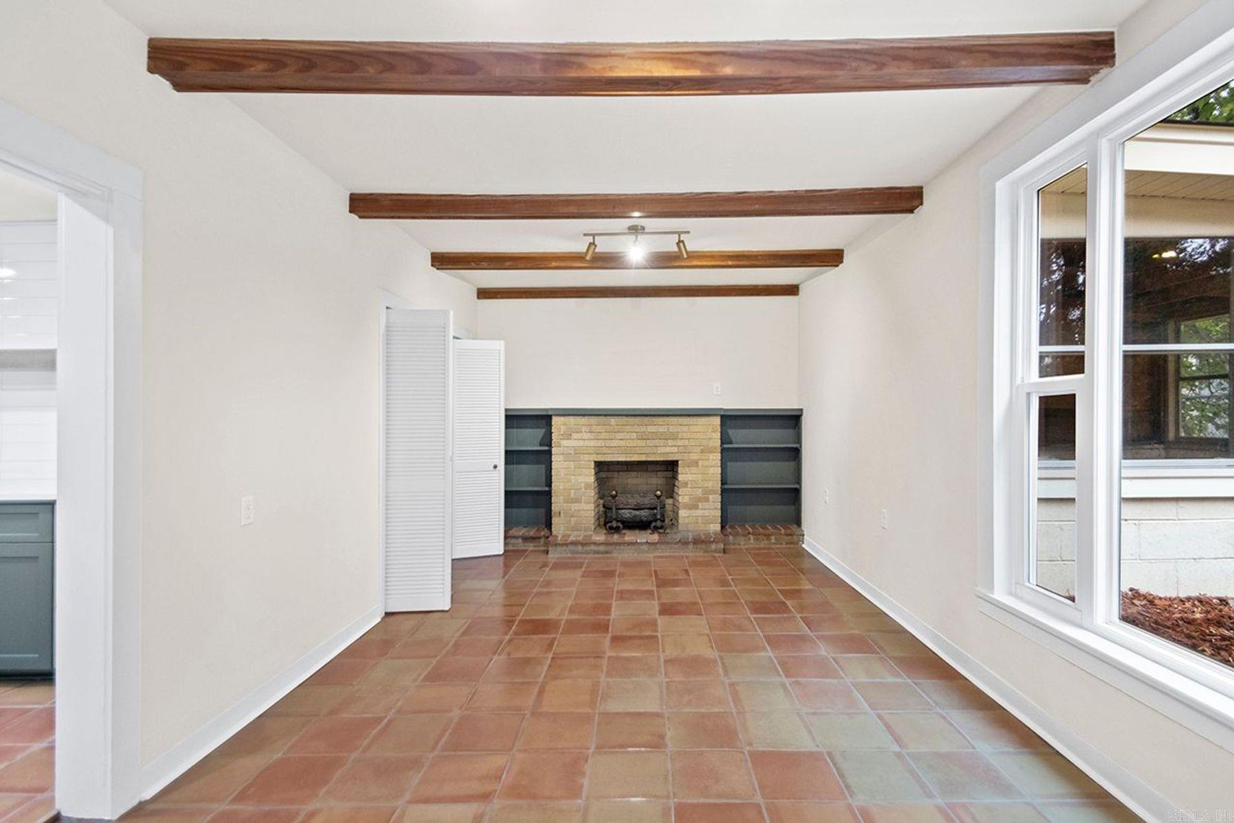 DICKINSON - Residential