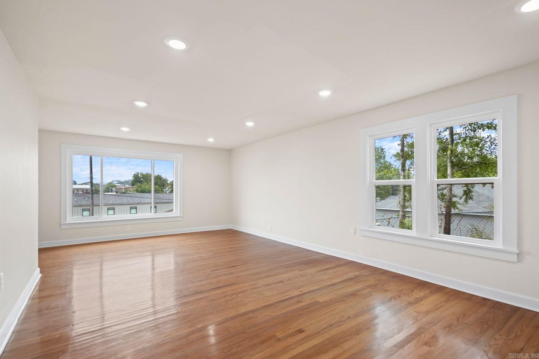 DICKINSON - Residential