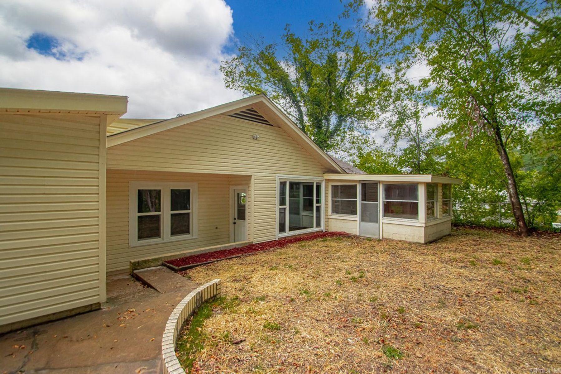 DICKINSON - Residential