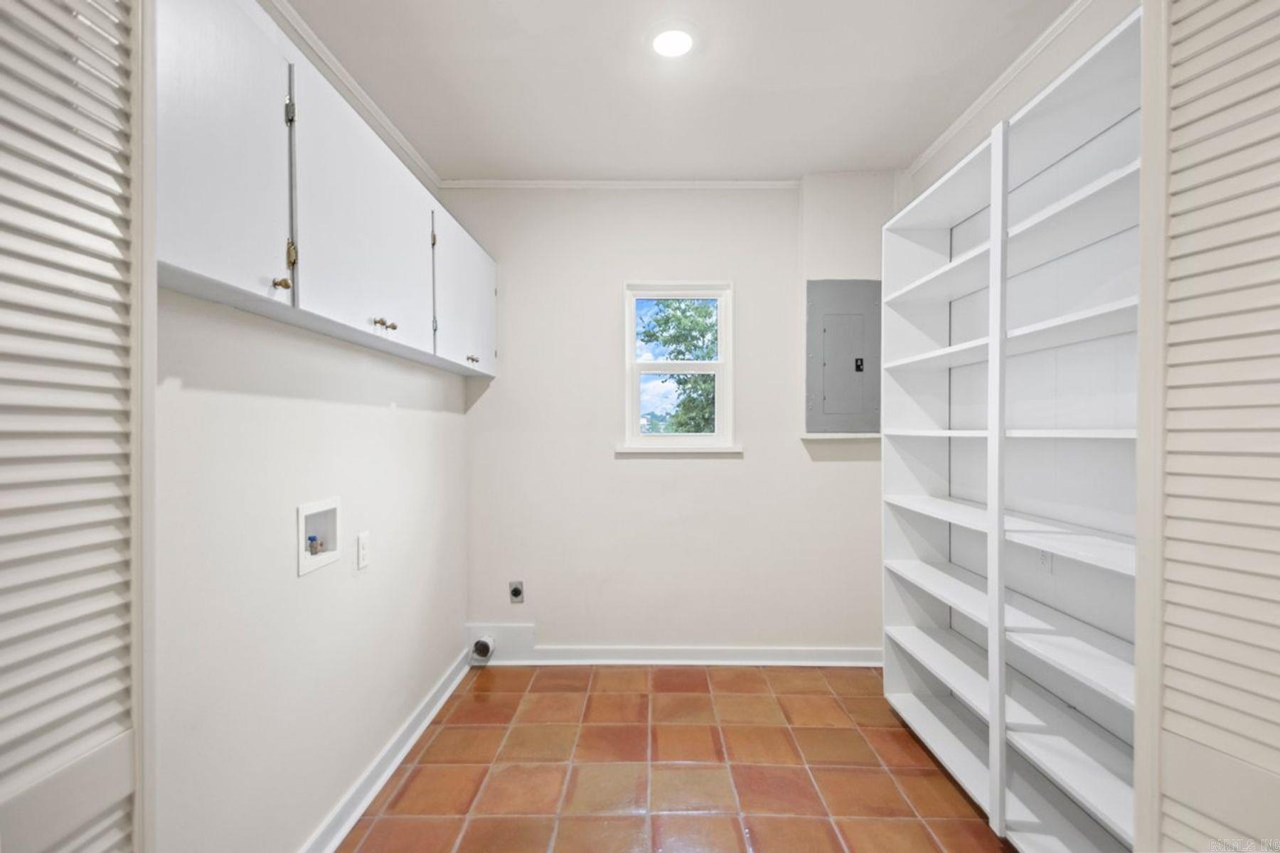 DICKINSON - Residential