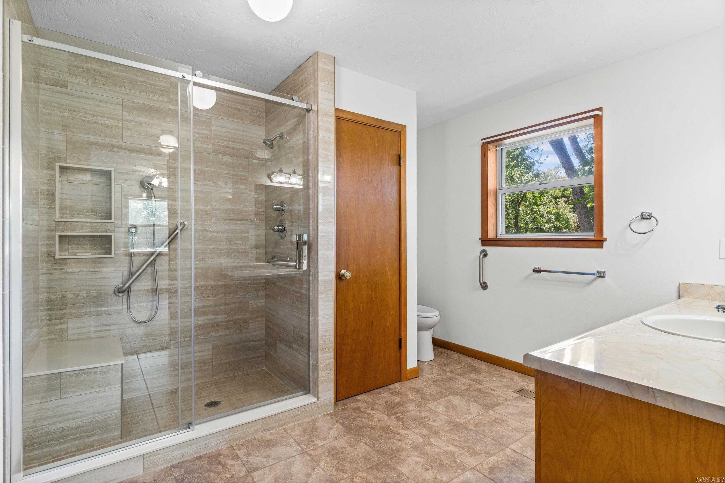 Heber Springs-Inside - Residential