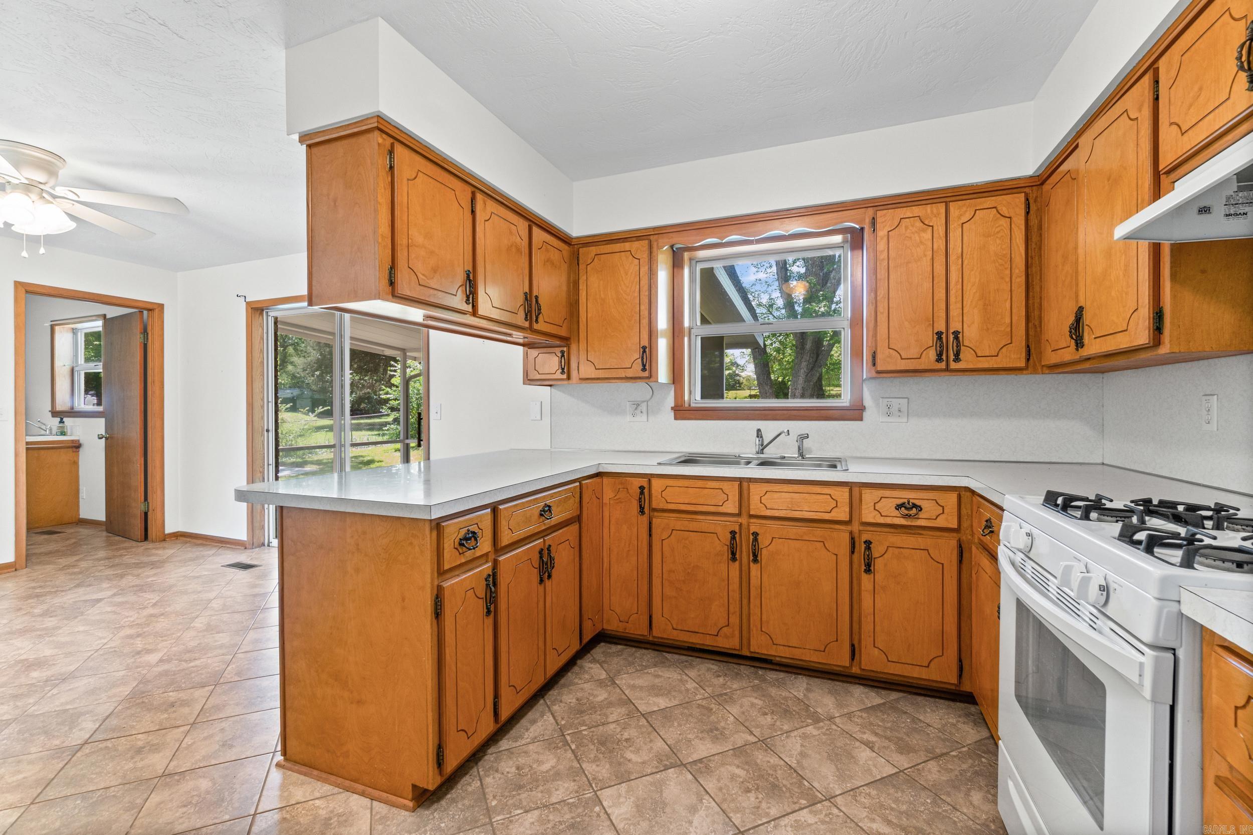 Heber Springs-Inside - Residential