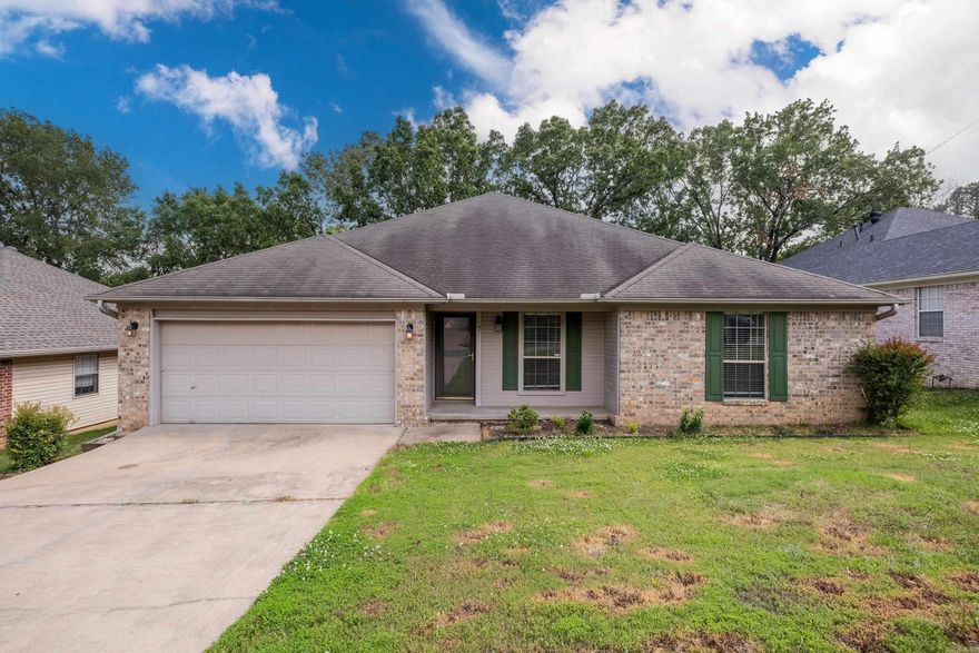 READY TO MOVE IN!;3BDRM 2BTH ;LARGE LIVING ROOM (FIREPLACE)  WITH SEPARATE DINING ROOM;KITCHEN ALSO COMES WITH BREAKFAST AREA FOR YOUR COFFEE BREAKS MASTER BDM IS SPACIOUS;THIS HOME ALSO HAS EXTRA ROOM FOR YOUR WORK ROOM/DEN; 2CAR GARAGE WITH BACK DOOR OUTDOOR DECK; EXTRAS ARE REFRIGERATOR;DISHWASHER;STOVE ;LAUNDRY ROOM   EZ SHOW CALL OR TEXT AGENT