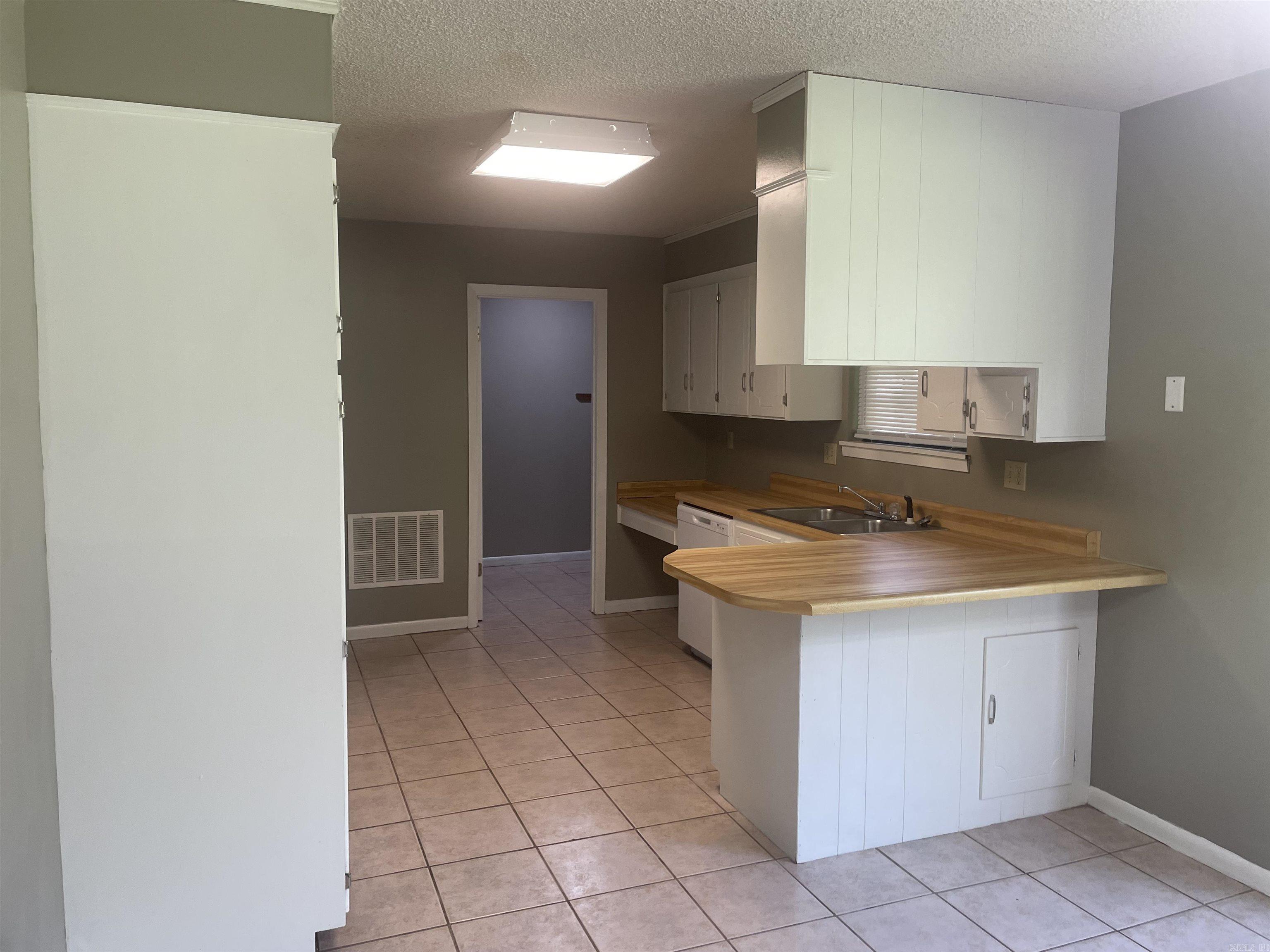 MEADOW CREEK - Residential