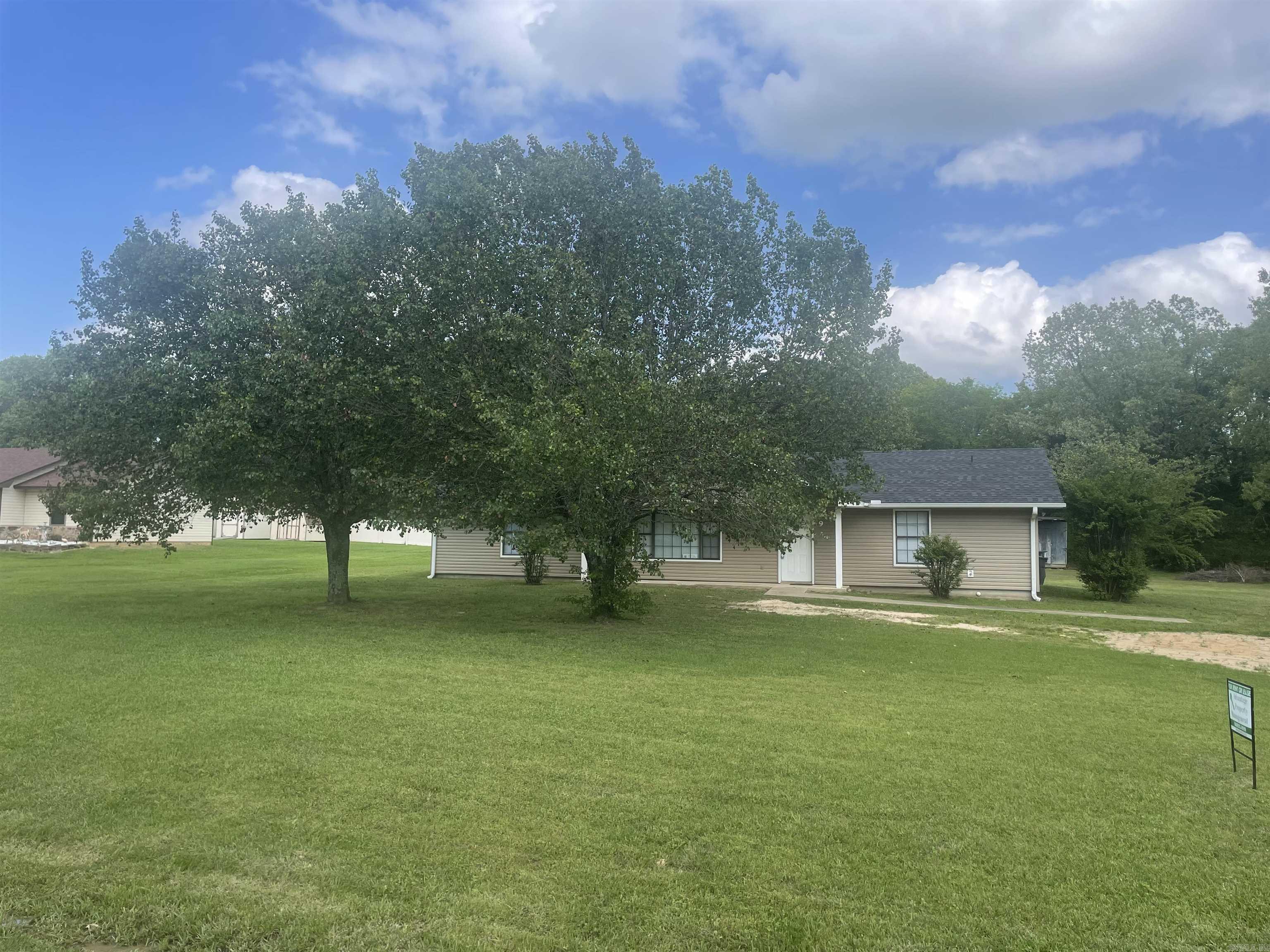 MEADOW CREEK - Residential