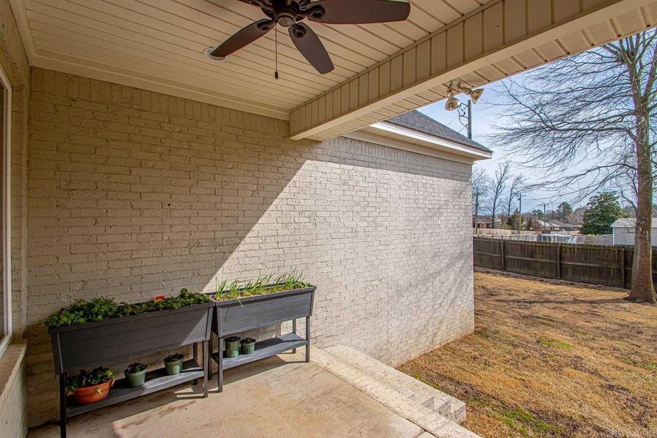 HIGHLAND VILLAGE - Residential